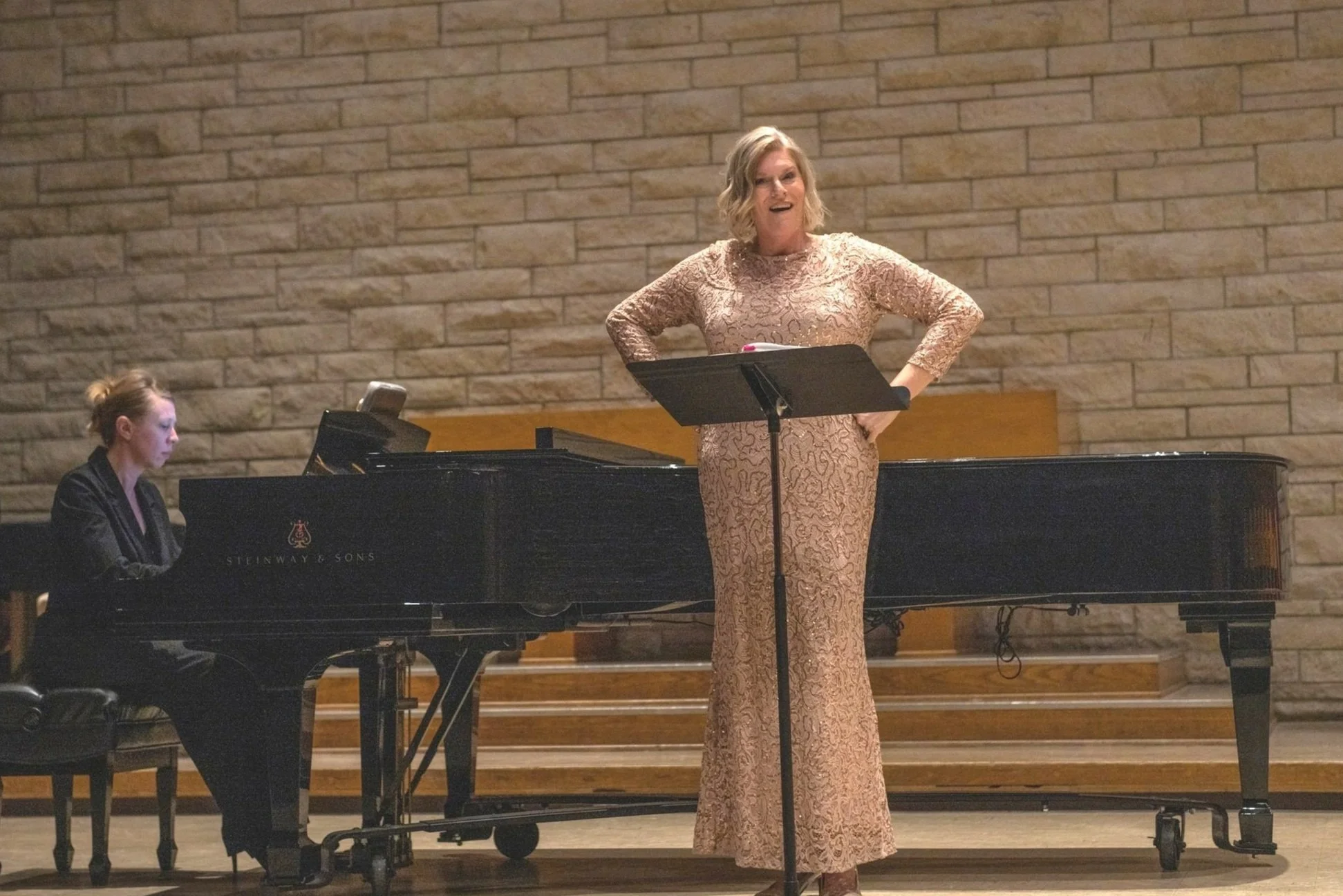 Amy Rosine performing