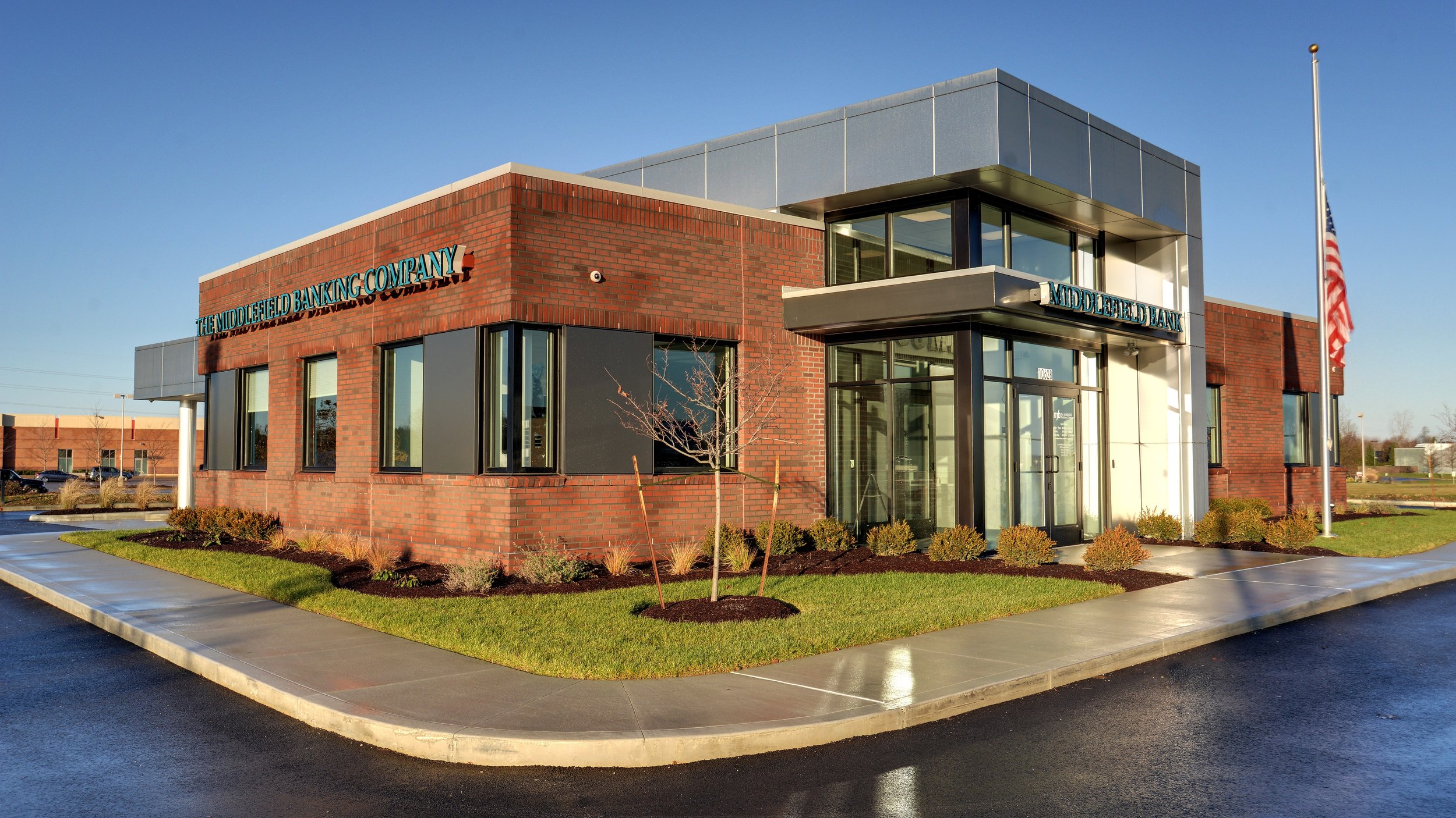 GM2_7051_52_53_49_50a 16x9.jpg