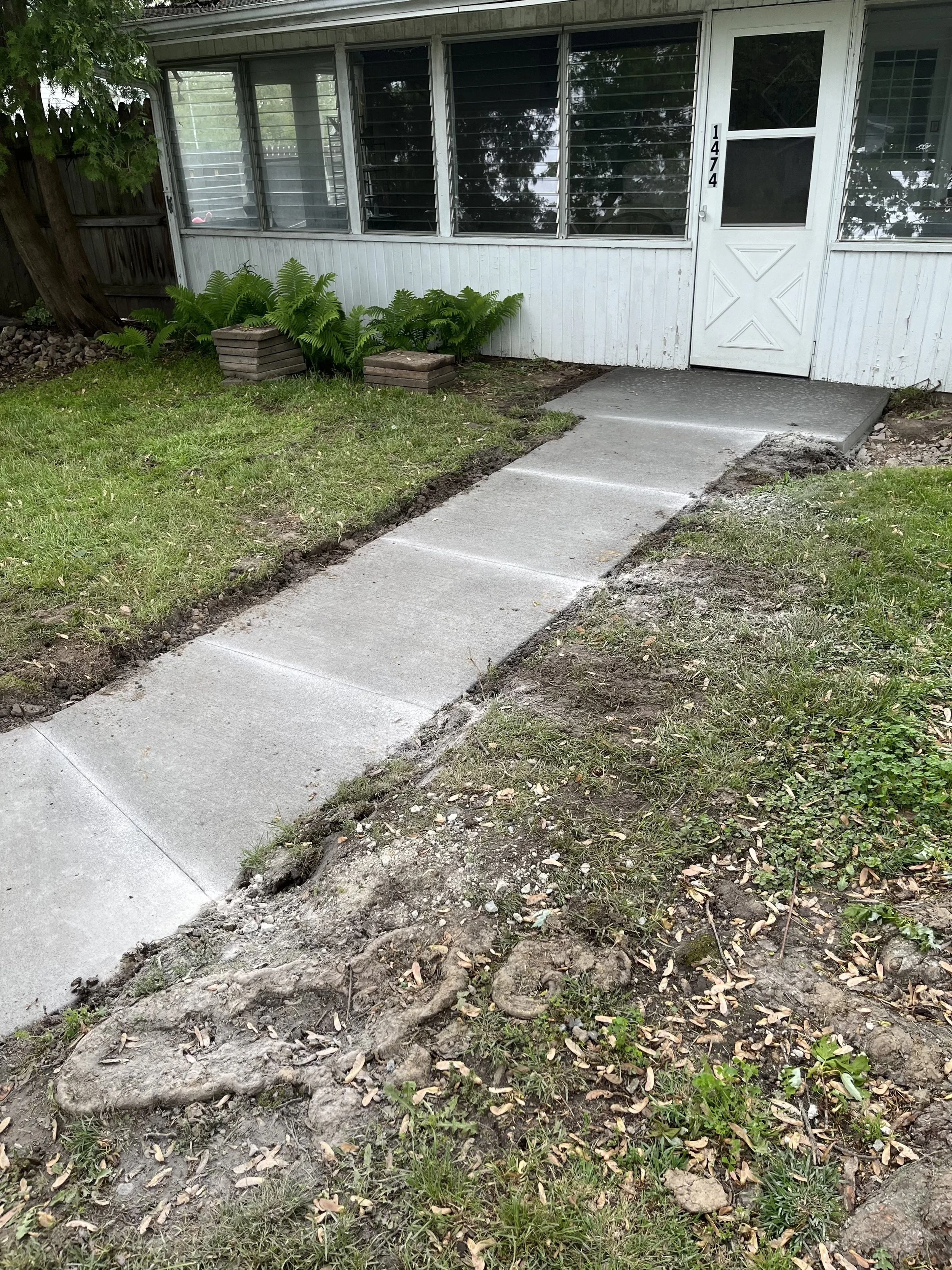RTG Construction - Concrete - Sidewalk.jpeg