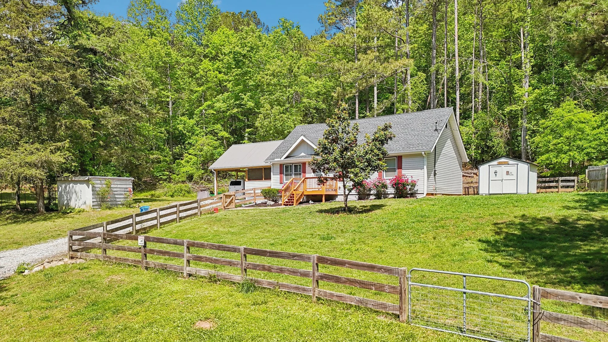 30-web-or-mls-Plantation Dr-0705-030.jpg