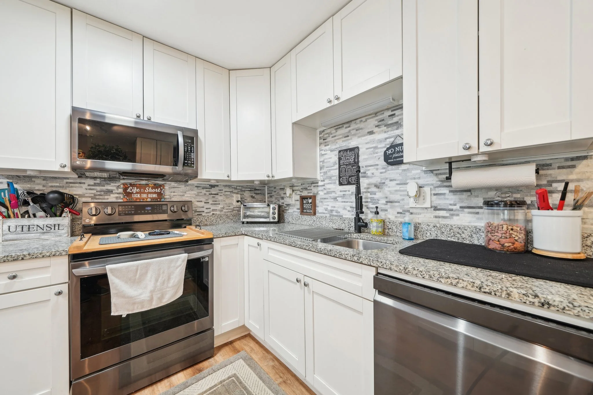 13-web-or-mls-Plantation Dr-0705-013.jpg