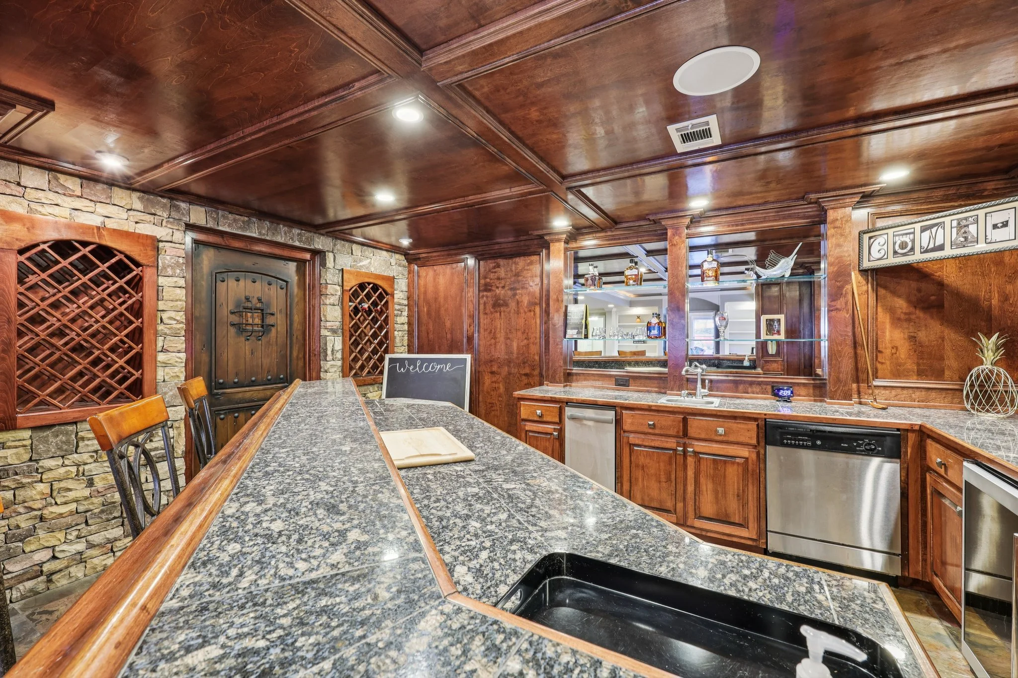 61-web-or-mls-Grand Ave-S2901-059.jpg