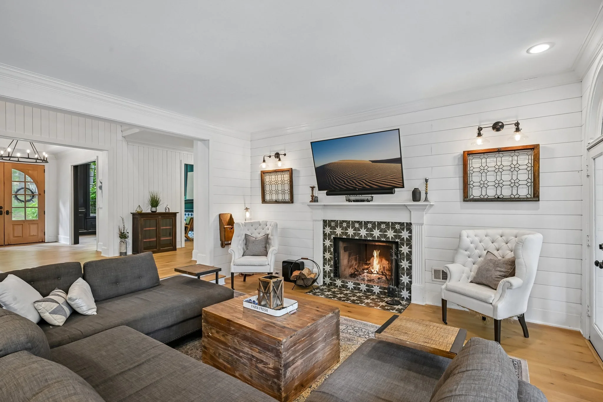 23-web-or-mls-305 Broadmeadow Cove-S2904-023.jpg