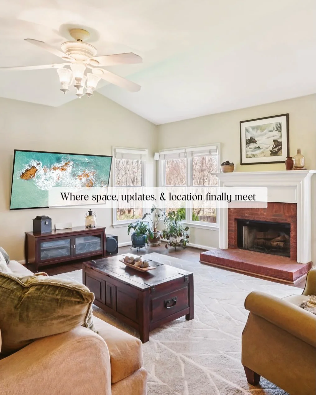 𝗪𝗲𝗹𝗰𝗼𝗺𝗲 𝘁𝗼 𝟮𝟲𝟵𝟬 𝗦𝘁𝗼𝗻𝗲𝗵𝗶𝗹𝗹 𝗪𝗮𝘆 &mdash; where space, updates, and location finally meet.

𝗪𝗵𝗮𝘁 𝘄𝗲 𝗹𝗼𝘃𝗲 𝗮𝗯𝗼𝘂𝘁 𝘁𝗵𝗶𝘀 𝗵𝗼𝗺𝗲:
&bull; Beautiful kitchen overlooking the family room with direct access to the scree