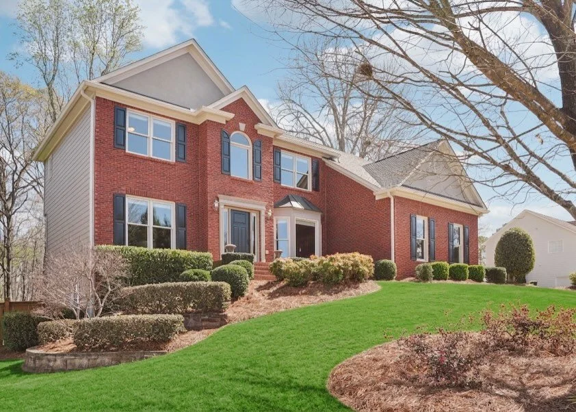 𝗢𝗣𝗘𝗡 𝗛𝗢𝗨𝗦𝗘 𝗧𝗛𝗜𝗦 𝗪𝗘𝗘𝗞𝗘𝗡𝗗 &mdash;
Come tour 2690 Stonehill Way in Stonegate with Lacey &amp; Chase!

This beautifully updated 5 bed | 3.5 bath home offers 4,000+ sqft, a finished basement with guest suite, and a backyard that feels 