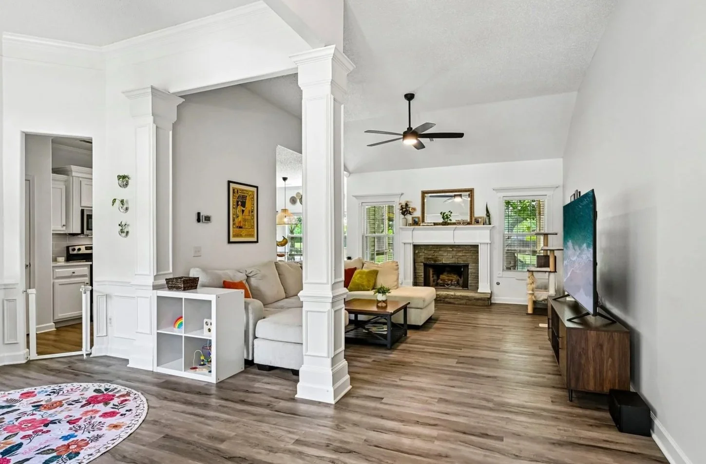 8-web-or-mls-Laurel+Oaks+Ln-S1305-008.jpg