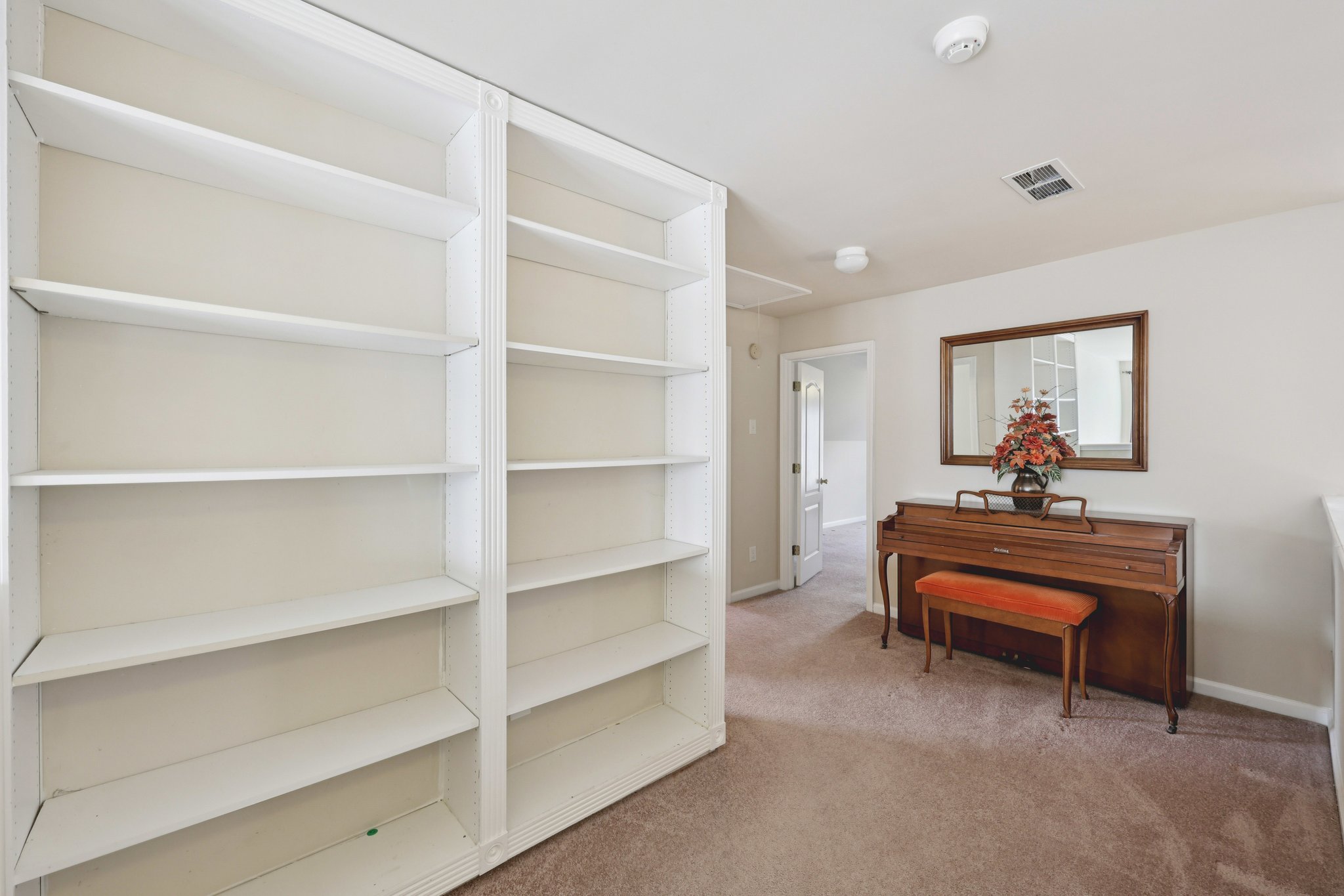 35-web-or-mls-The Commons Dr-S0502-031.jpg