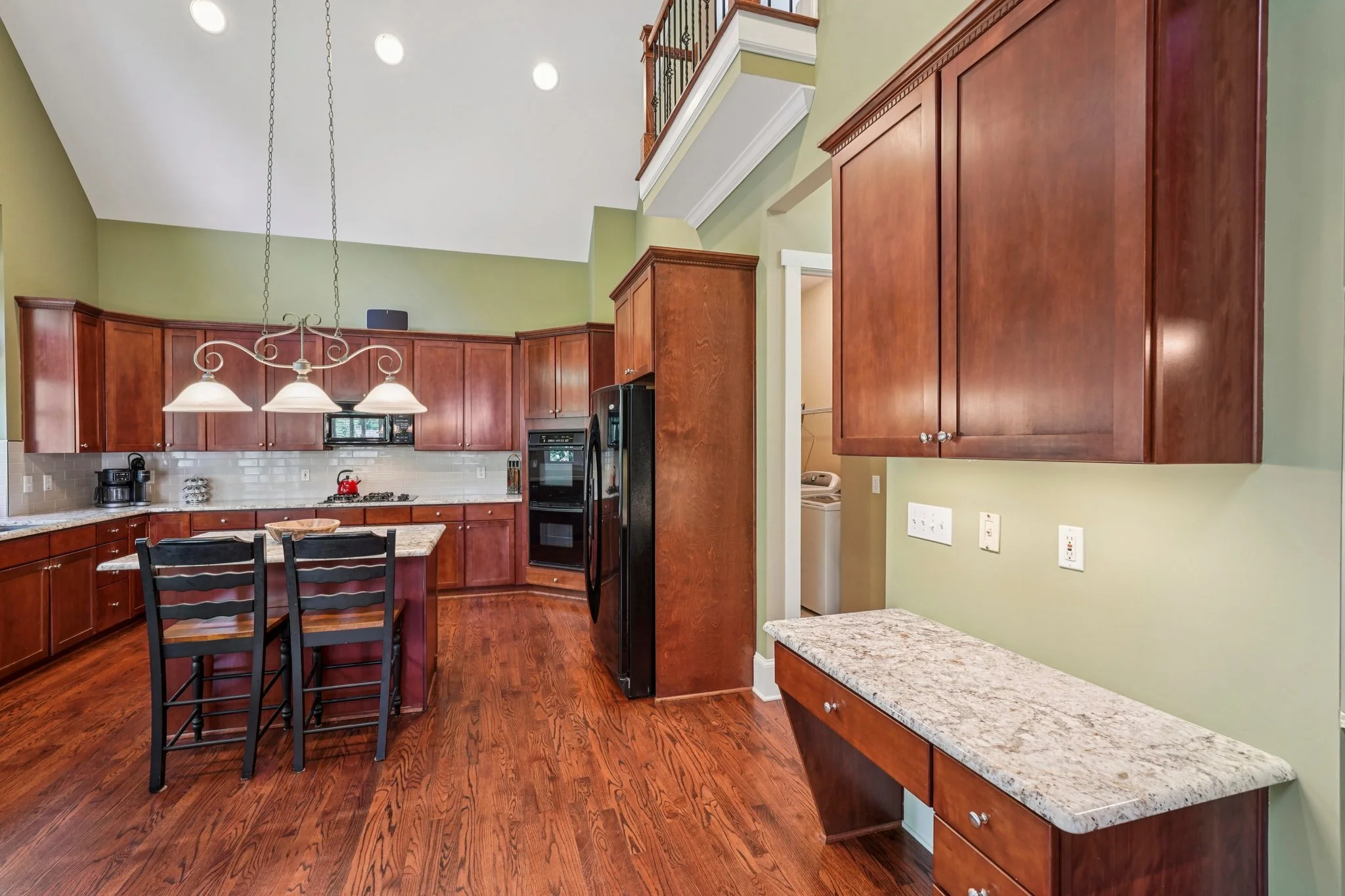 25-web-or-mls-Horizon Ct-S1107-025.jpg