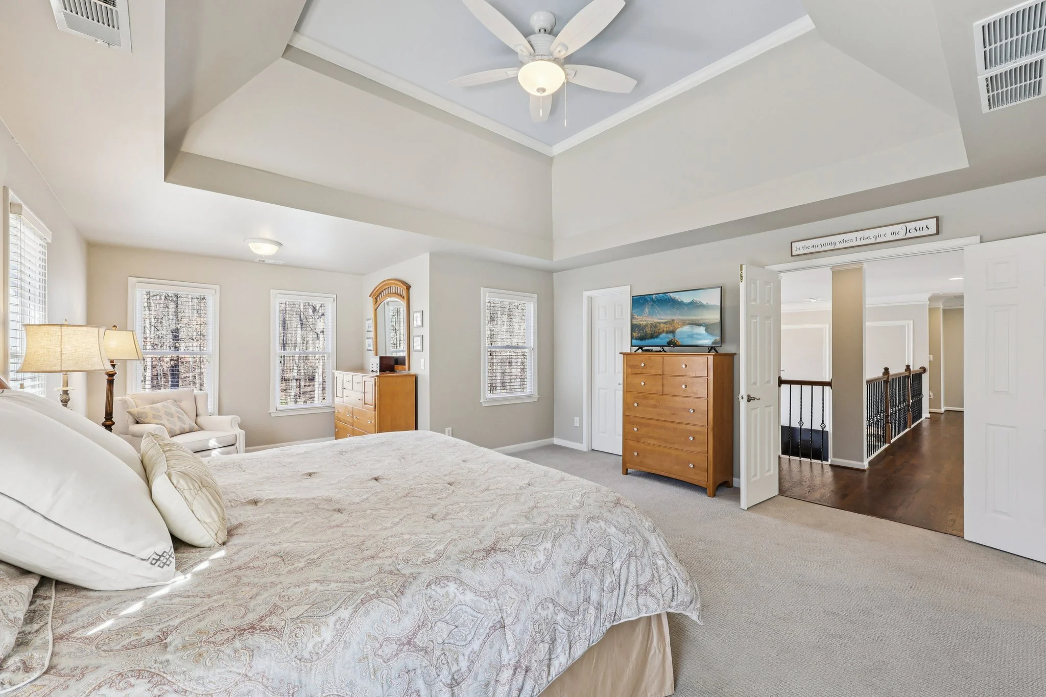 41-web-or-mls-Grand Ave-S2901-039.jpg