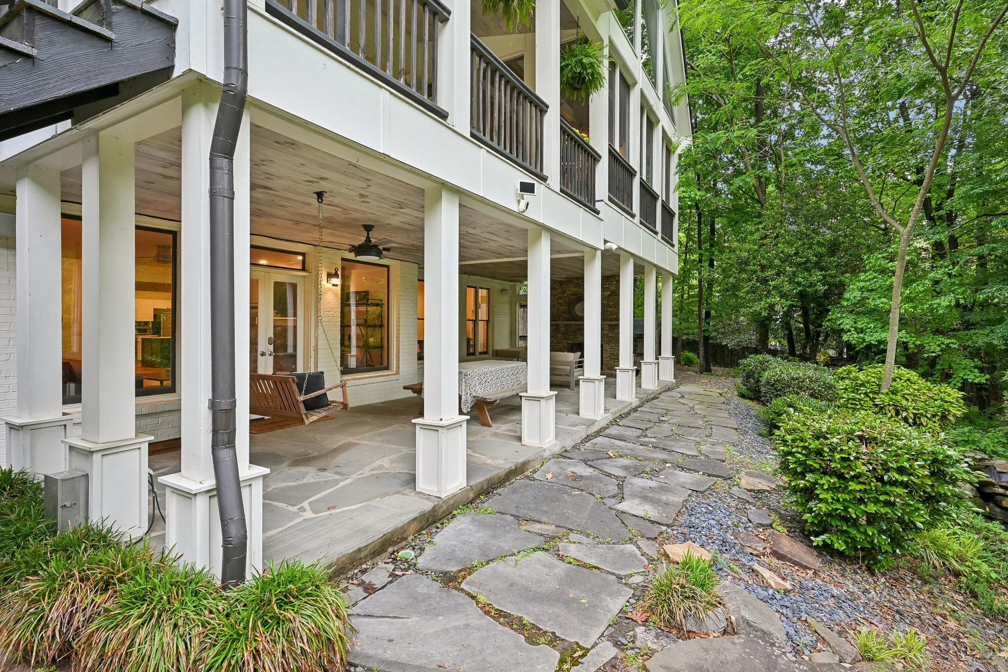 135-web-or-mls-305 Broadmeadow Cove-S2904-135.jpg