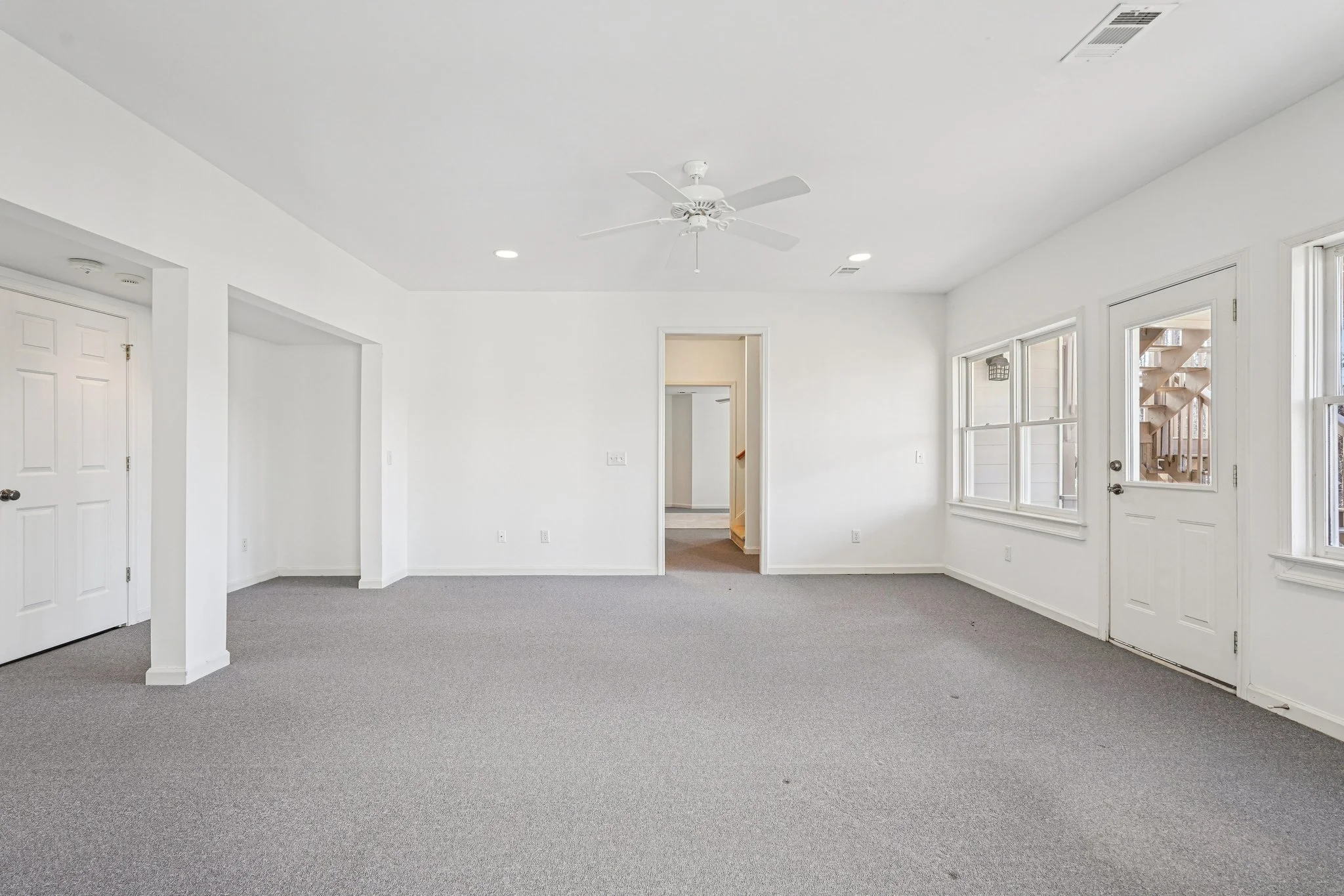 58-web-or-mls-Old Oak Trce-S1601-058.jpg