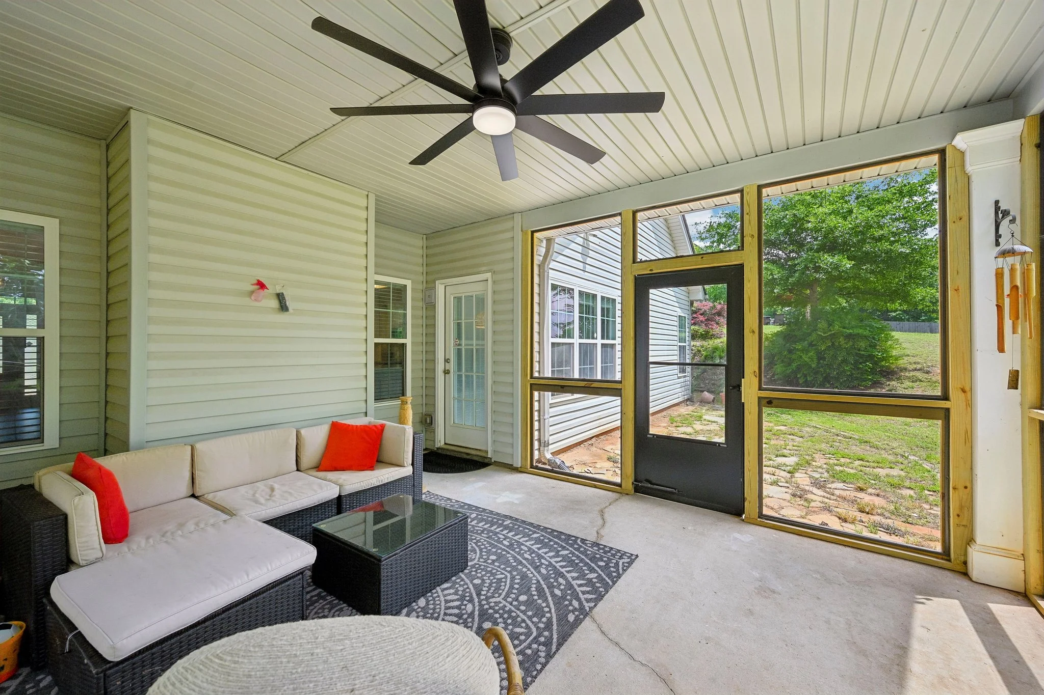 44-web-or-mls-Laurel Oaks Ln-S1305-044.jpg