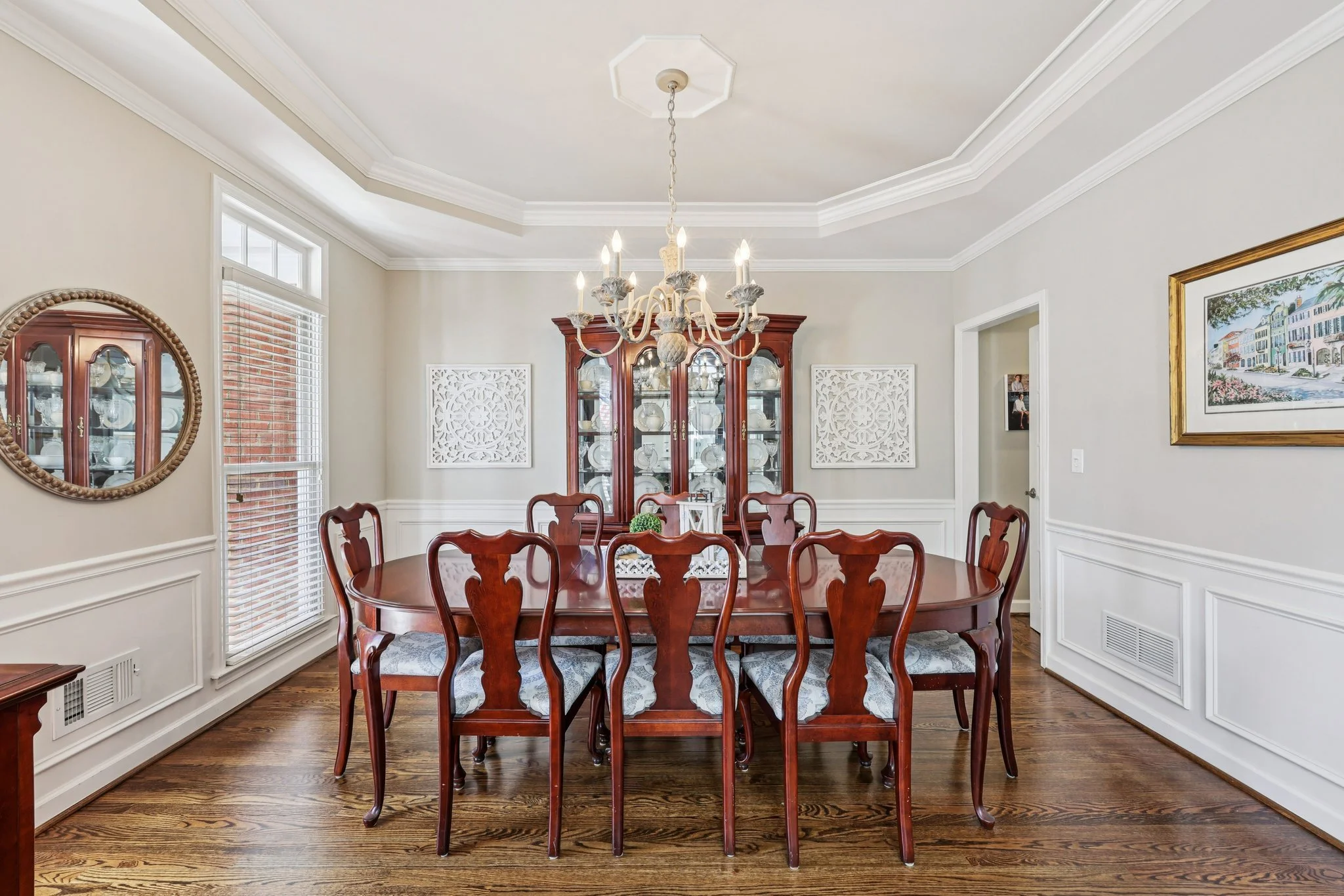 21-web-or-mls-Grand Ave-S2901-019.jpg