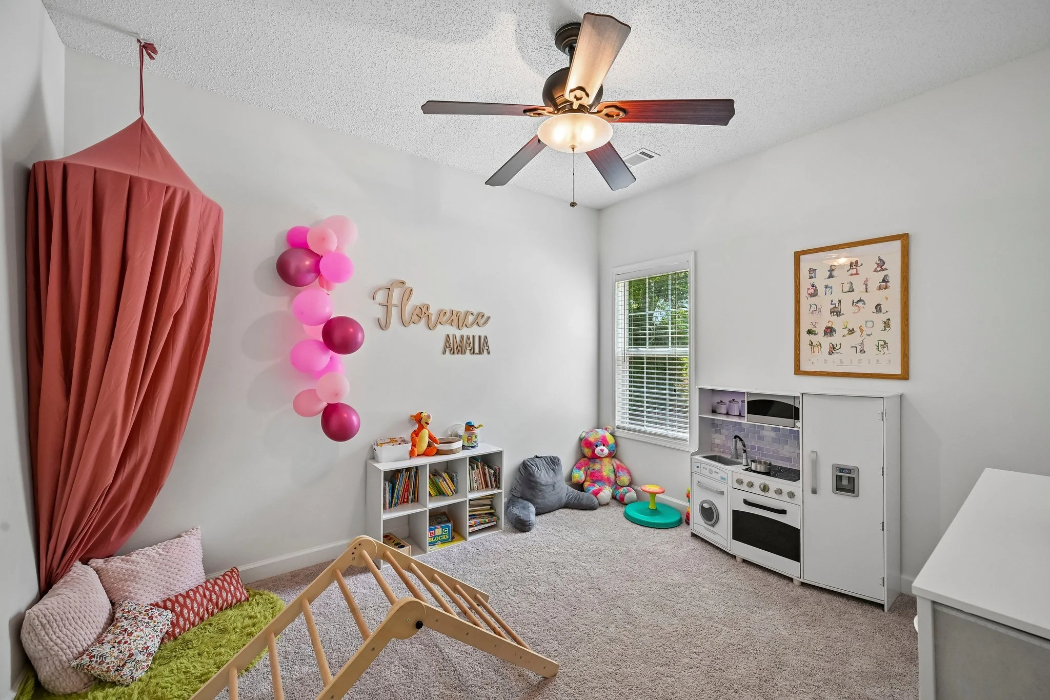 24-web-or-mls-Laurel Oaks Ln-S1305-024.jpg
