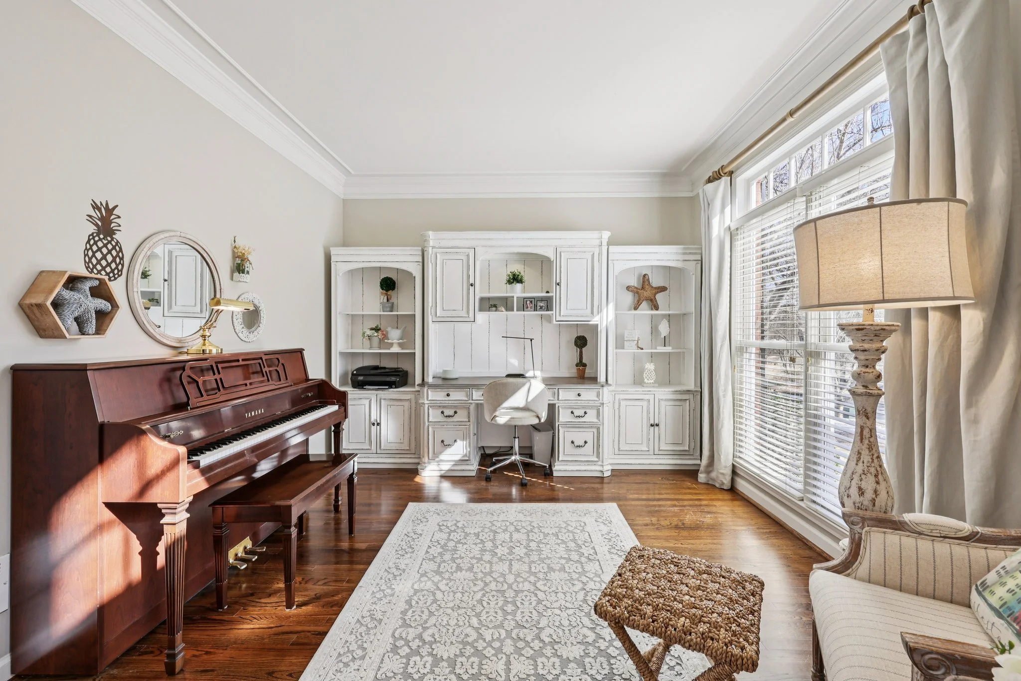 31-web-or-mls-Grand Ave-S2901-029.jpg