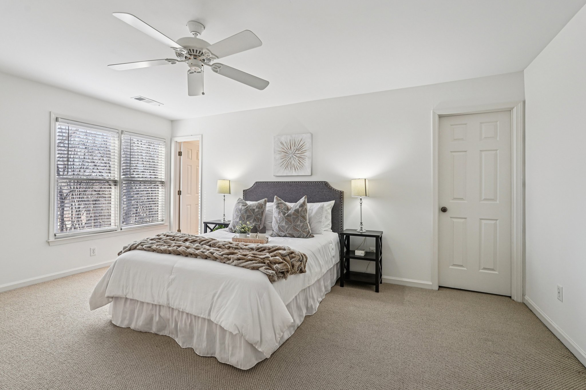 75-web-or-mls-Old Oak Trce-S1601-075.jpg