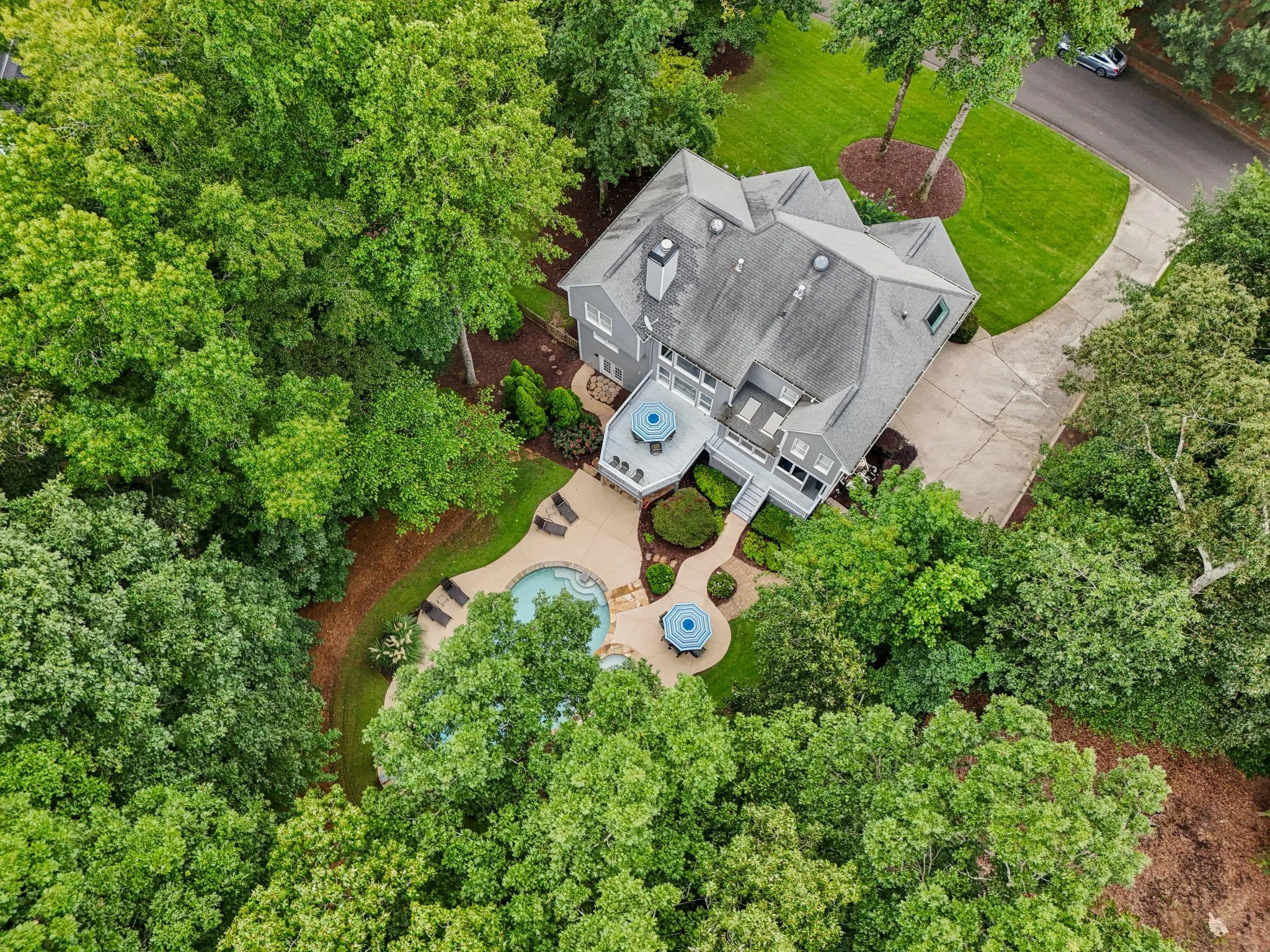 40-web-or-mls-Grand Ave-S2308-040.jpg