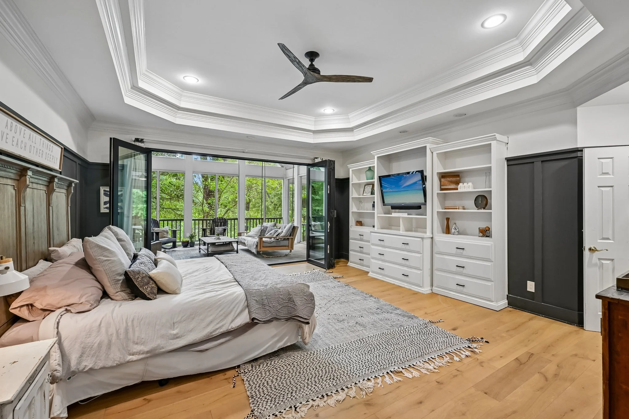 102-web-or-mls-305 Broadmeadow Cove-S2904-102.jpg
