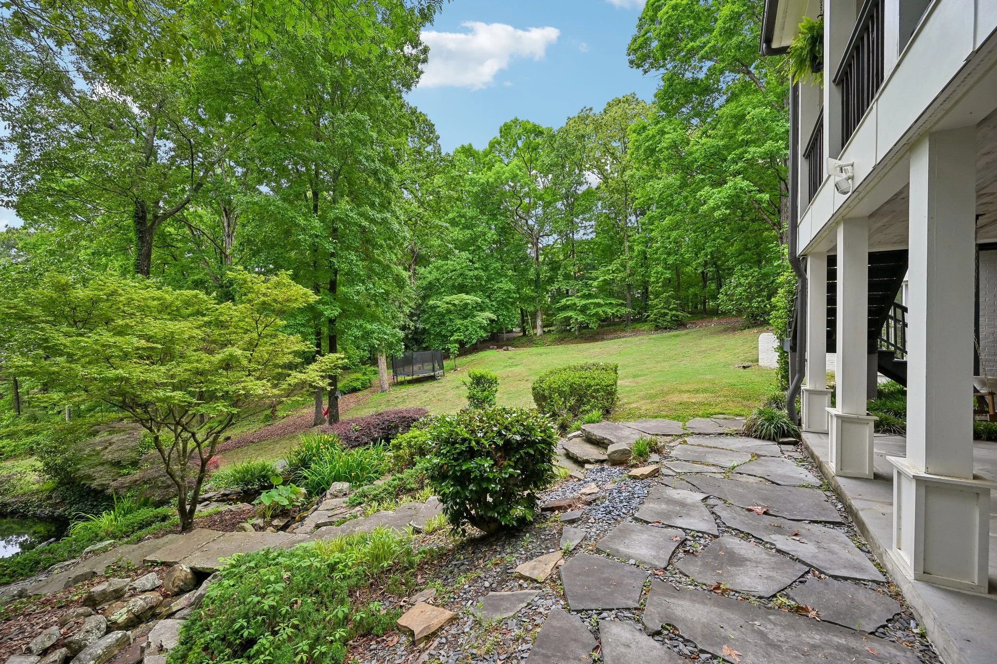 145-web-or-mls-305 Broadmeadow Cove-S2904-145.jpg