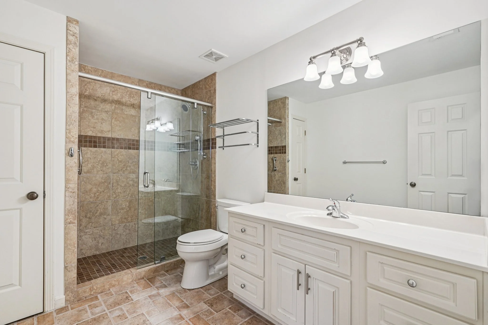 52-web-or-mls-Old Oak Trce-S1601-052.jpg