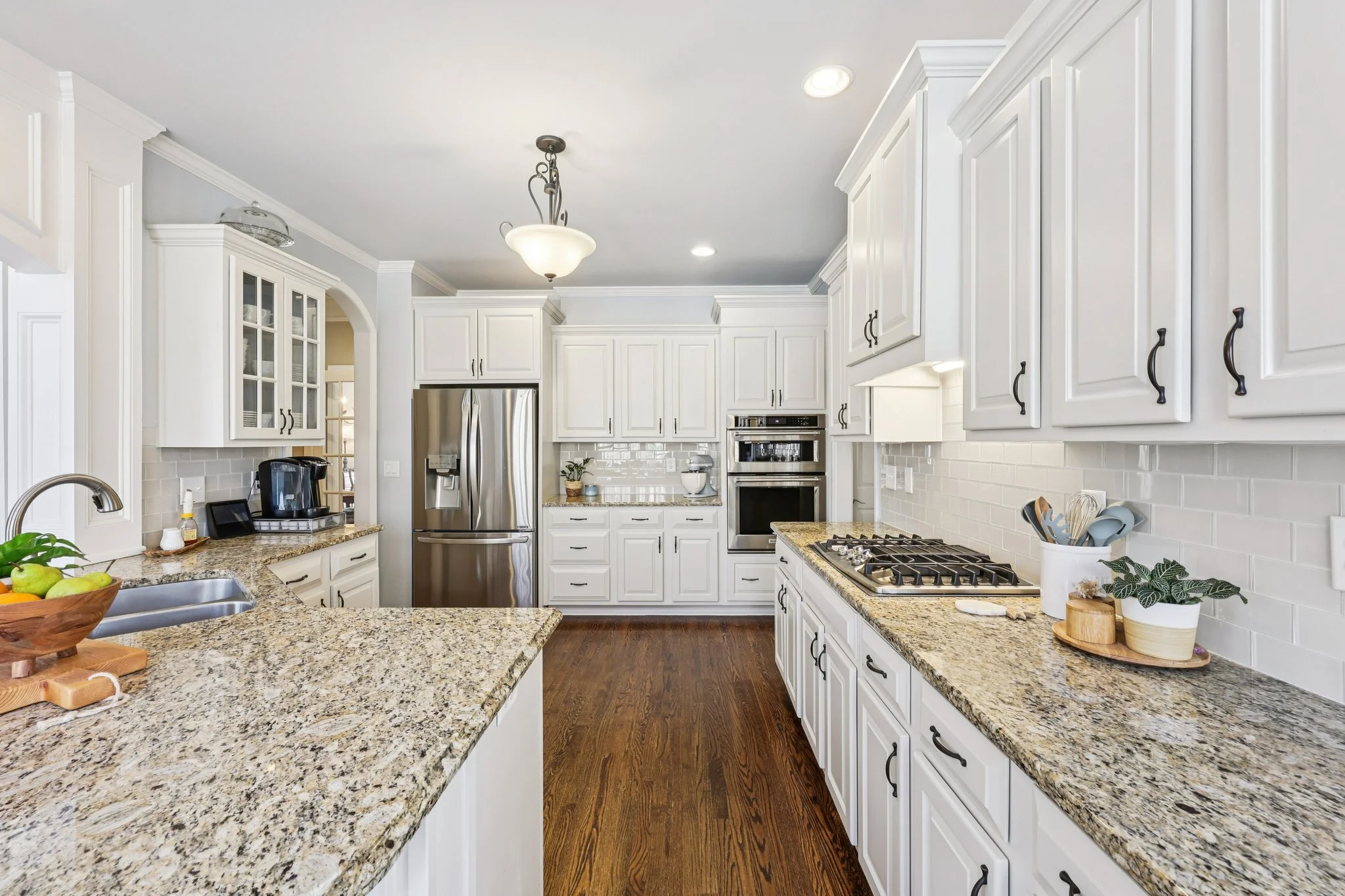 25-web-or-mls-Grand Ave-S2901-023.jpg