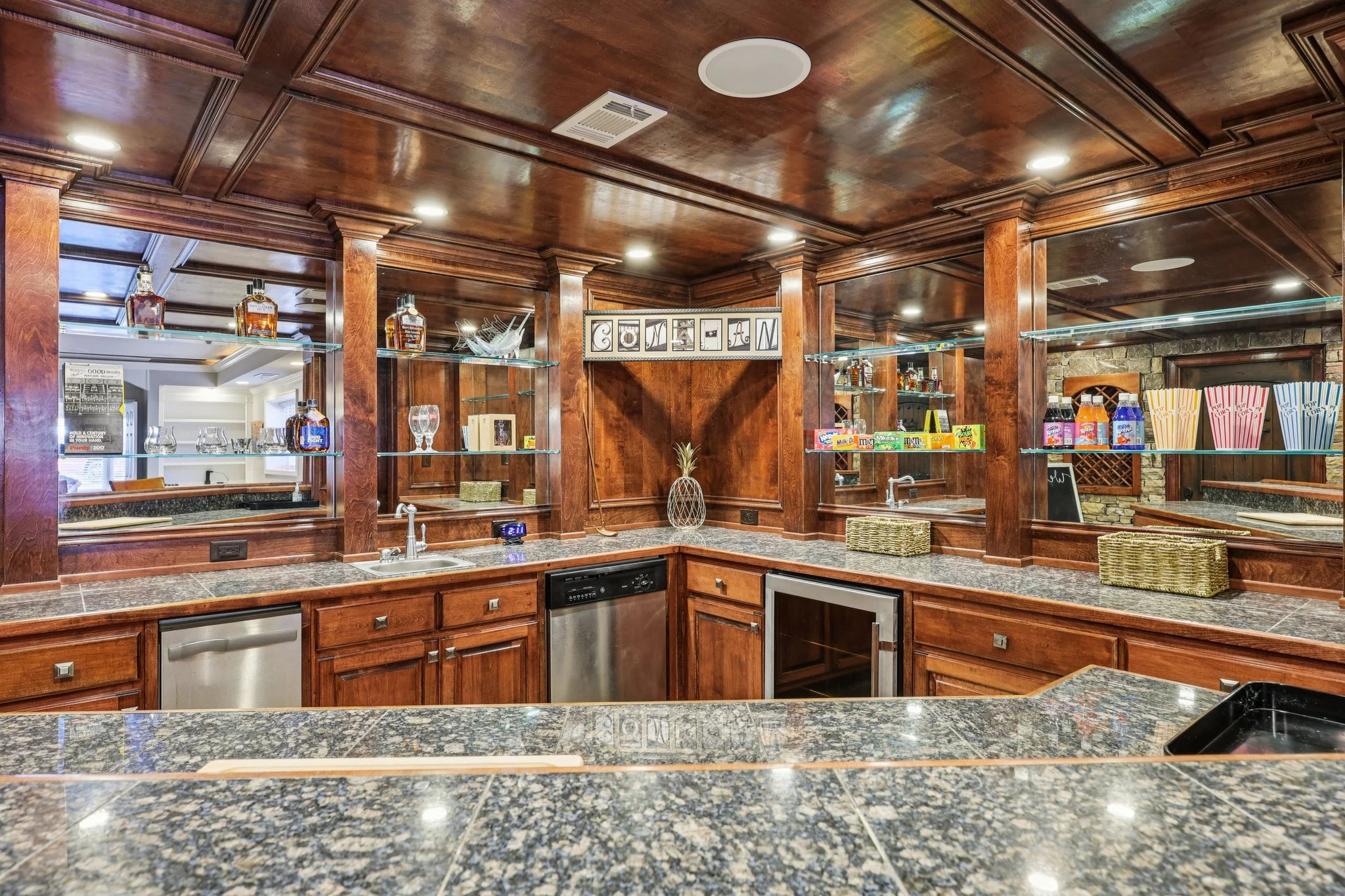 63-web-or-mls-Grand Ave-S2901-061.jpg