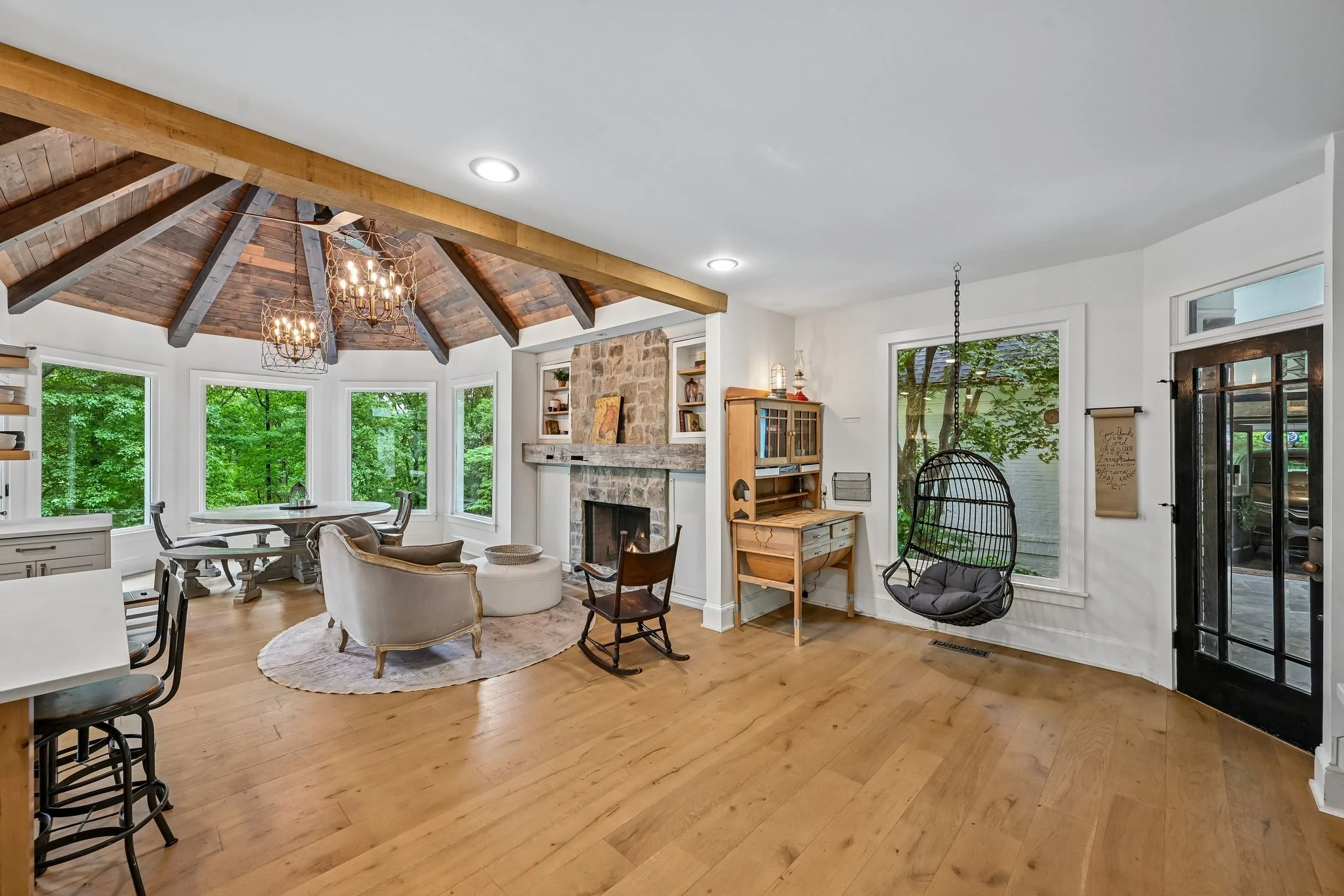 26-web-or-mls-305 Broadmeadow Cove-S2904-026.jpg