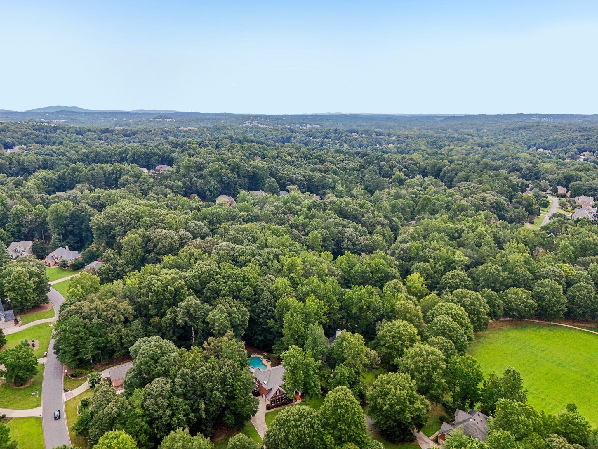 33-web-or-mls-Grand Ave-S2308-033.jpg