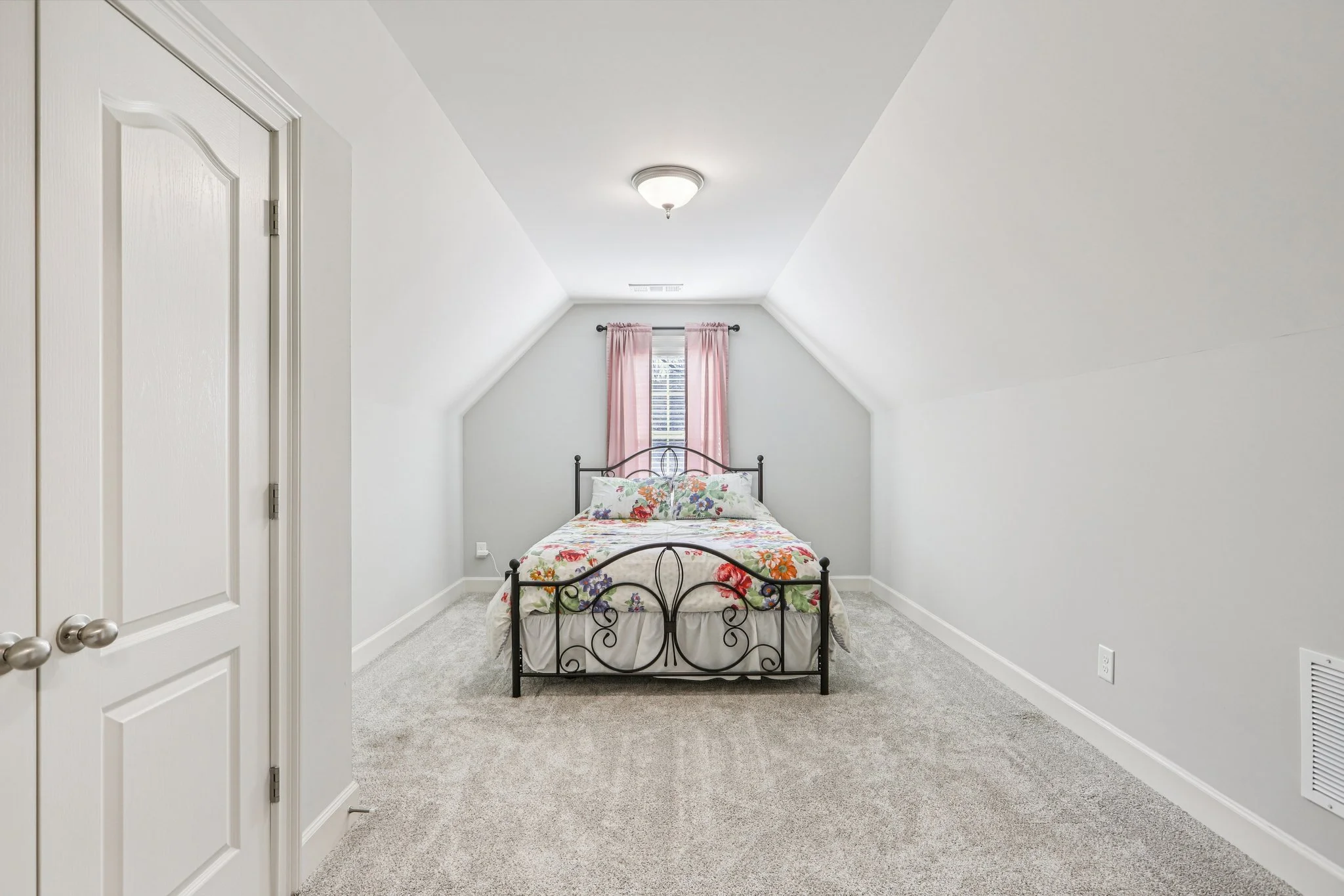 47-web-or-mls-Campground Rd-S0702-047.jpg