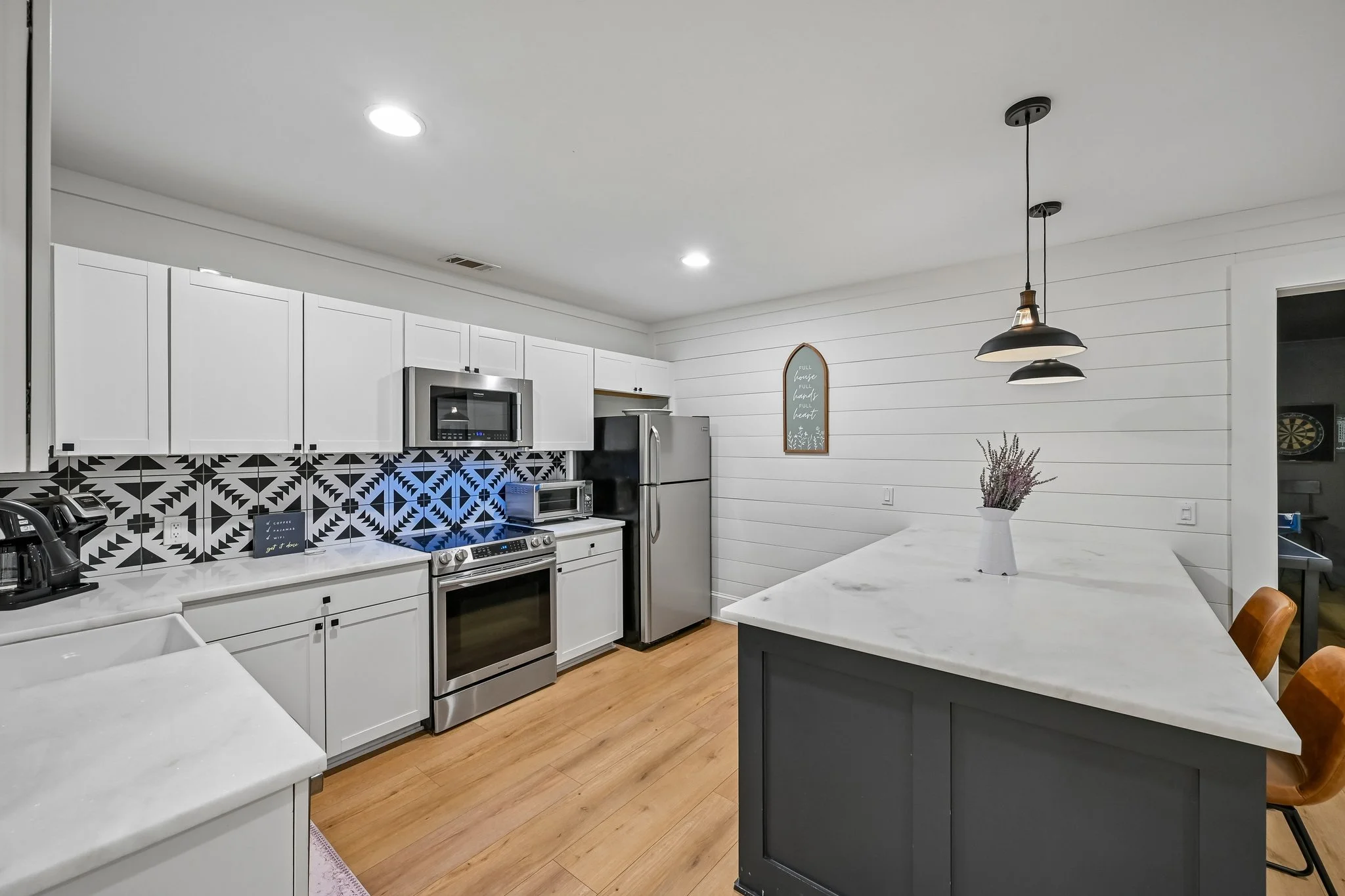 45-web-or-mls-305 Broadmeadow Cove-S2904-045.jpg