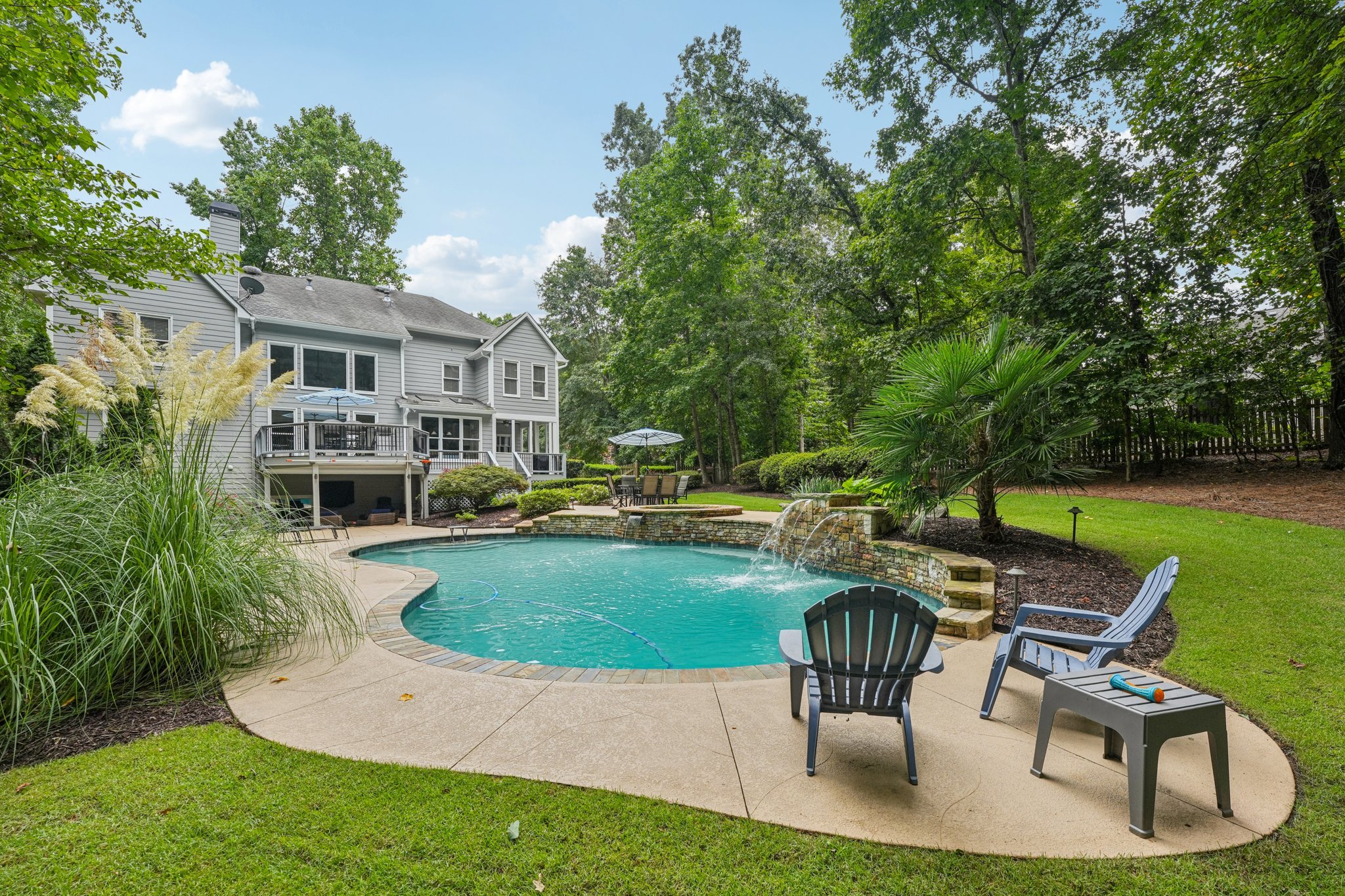 19-web-or-mls-Grand Ave-S2308-019.jpg