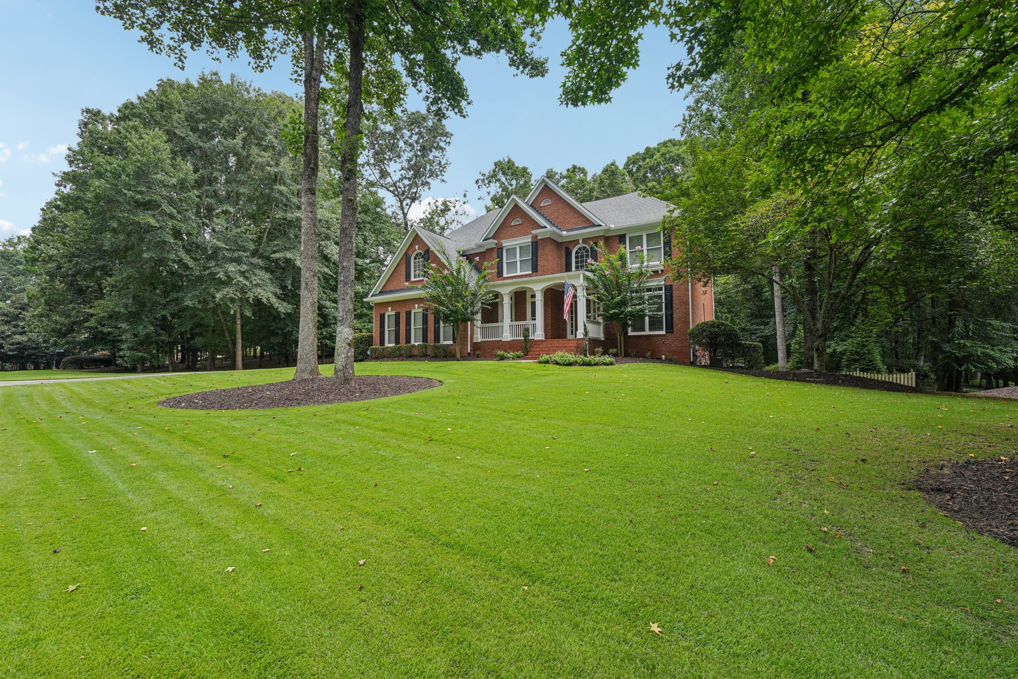 2-web-or-mls-Grand Ave-S2308-002.jpg