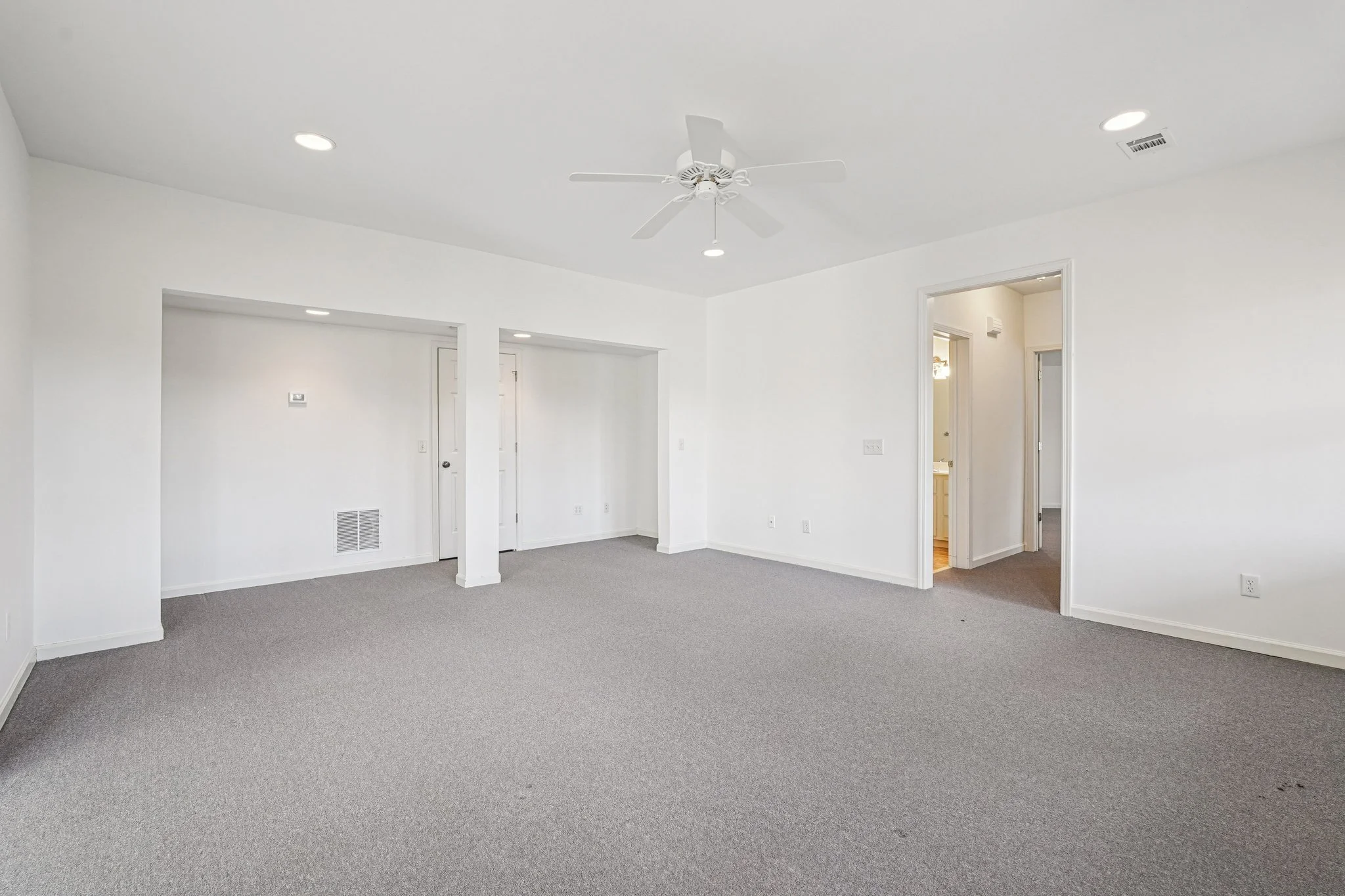 57-web-or-mls-Old Oak Trce-S1601-057.jpg