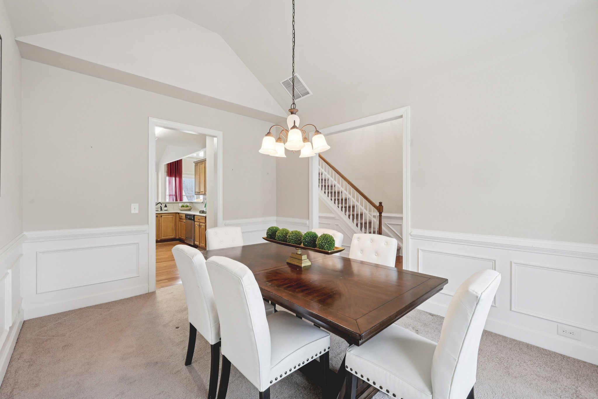 10-web-or-mls-The Commons Dr-S0502-006.jpg