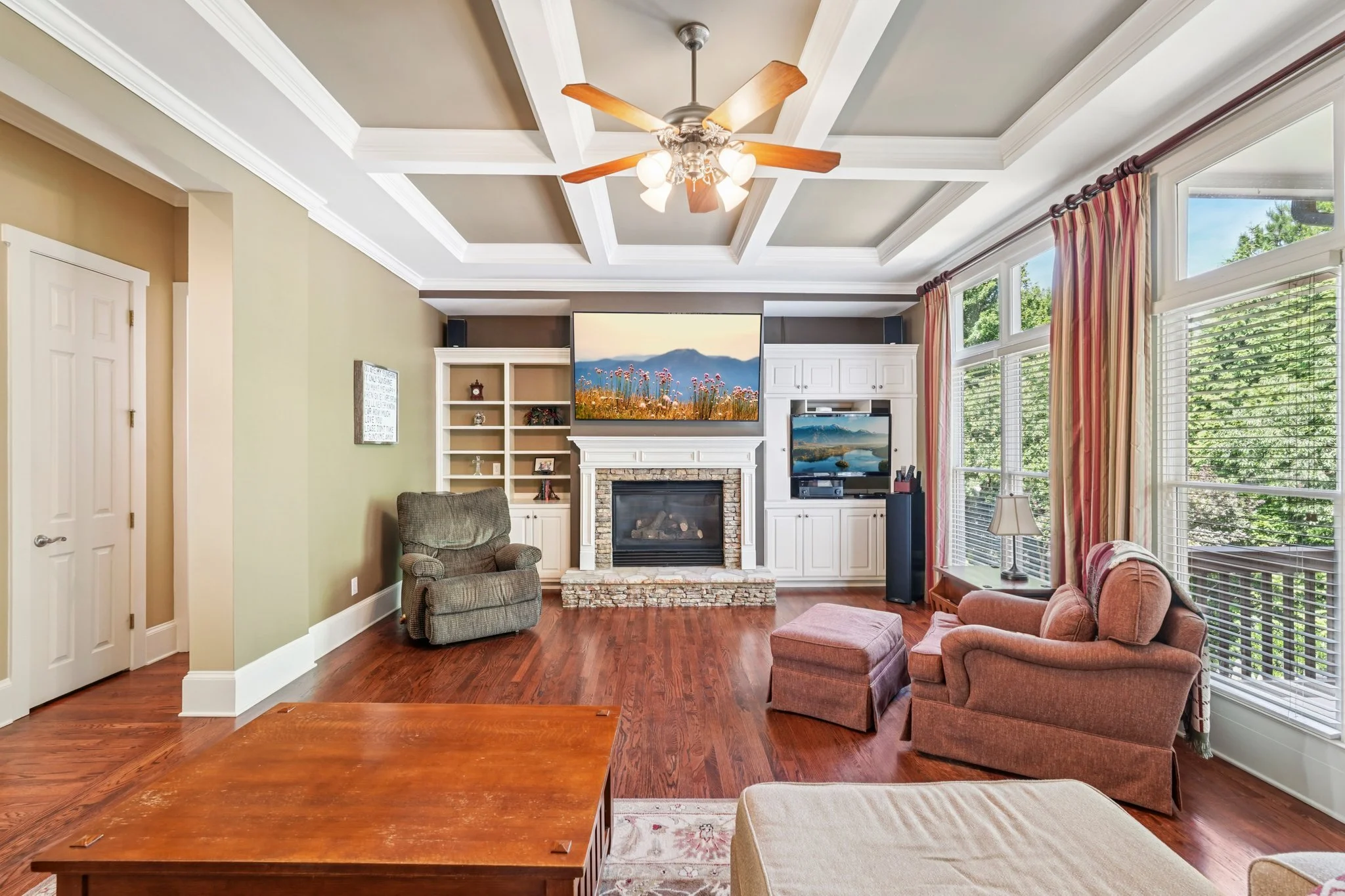 17-web-or-mls-Horizon Ct-S1107-017.jpg