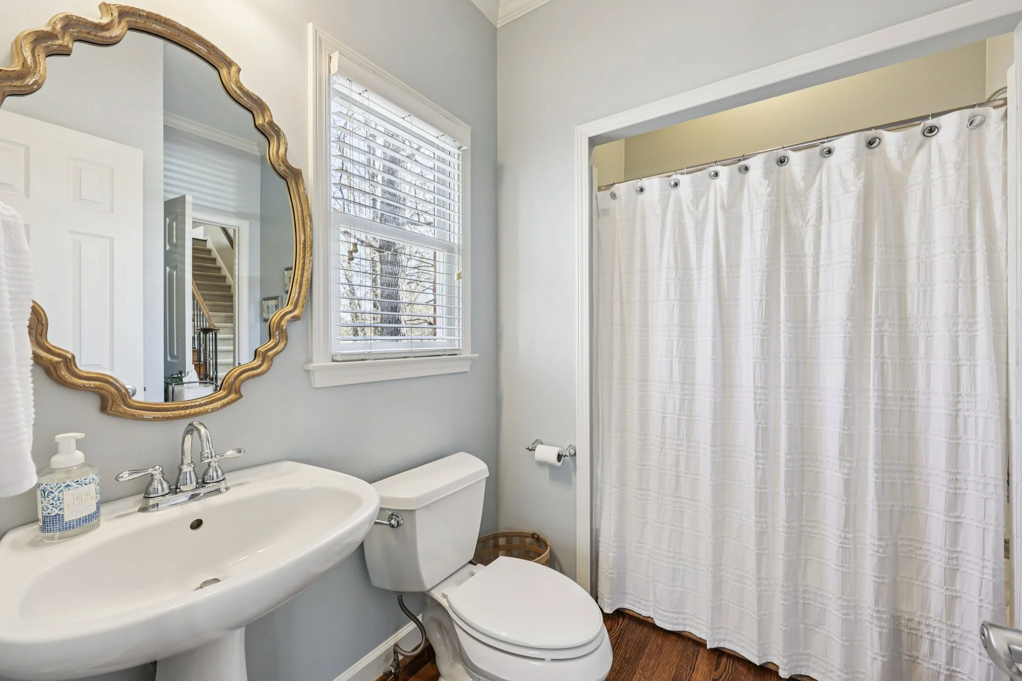 34-web-or-mls-Grand Ave-S2901-032.jpg