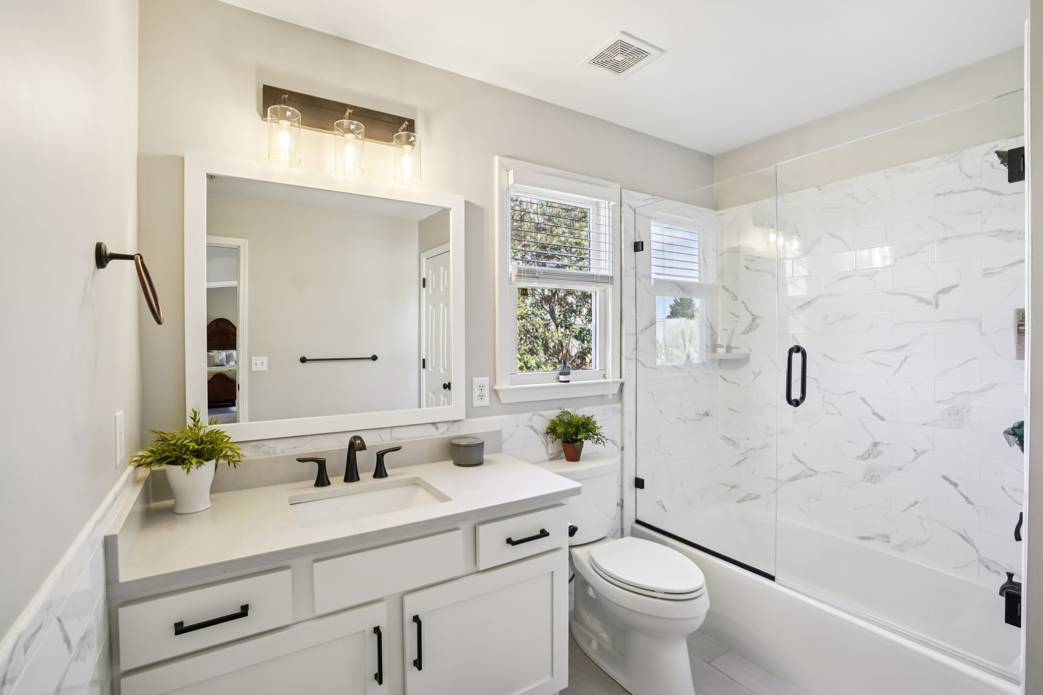 37-web-or-mls-Stonehill Way-S1803-037.jpg