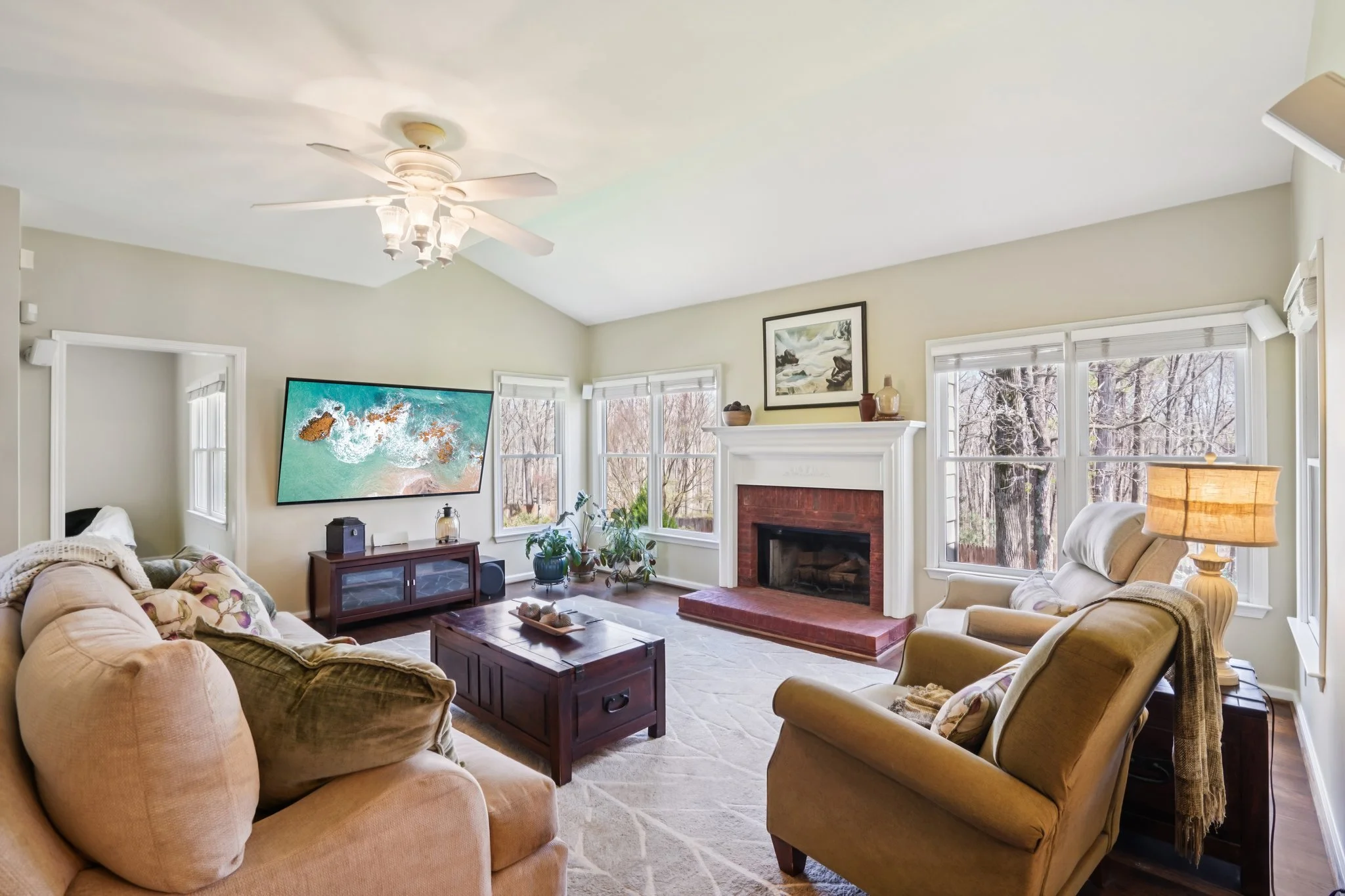 6-web-or-mls-Stonehill Way-S1803-006.jpg