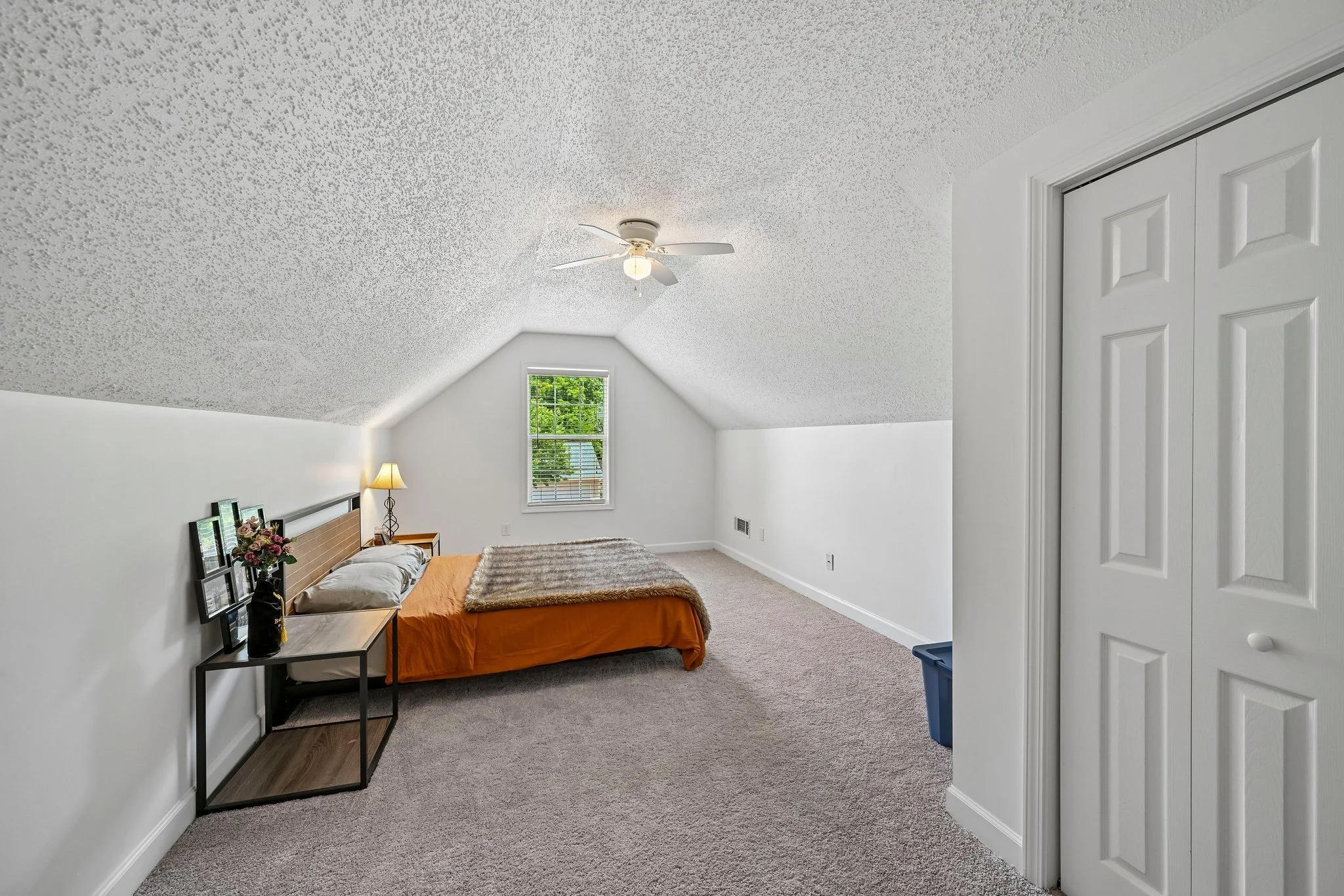 30-web-or-mls-Laurel Oaks Ln-S1305-030.jpg