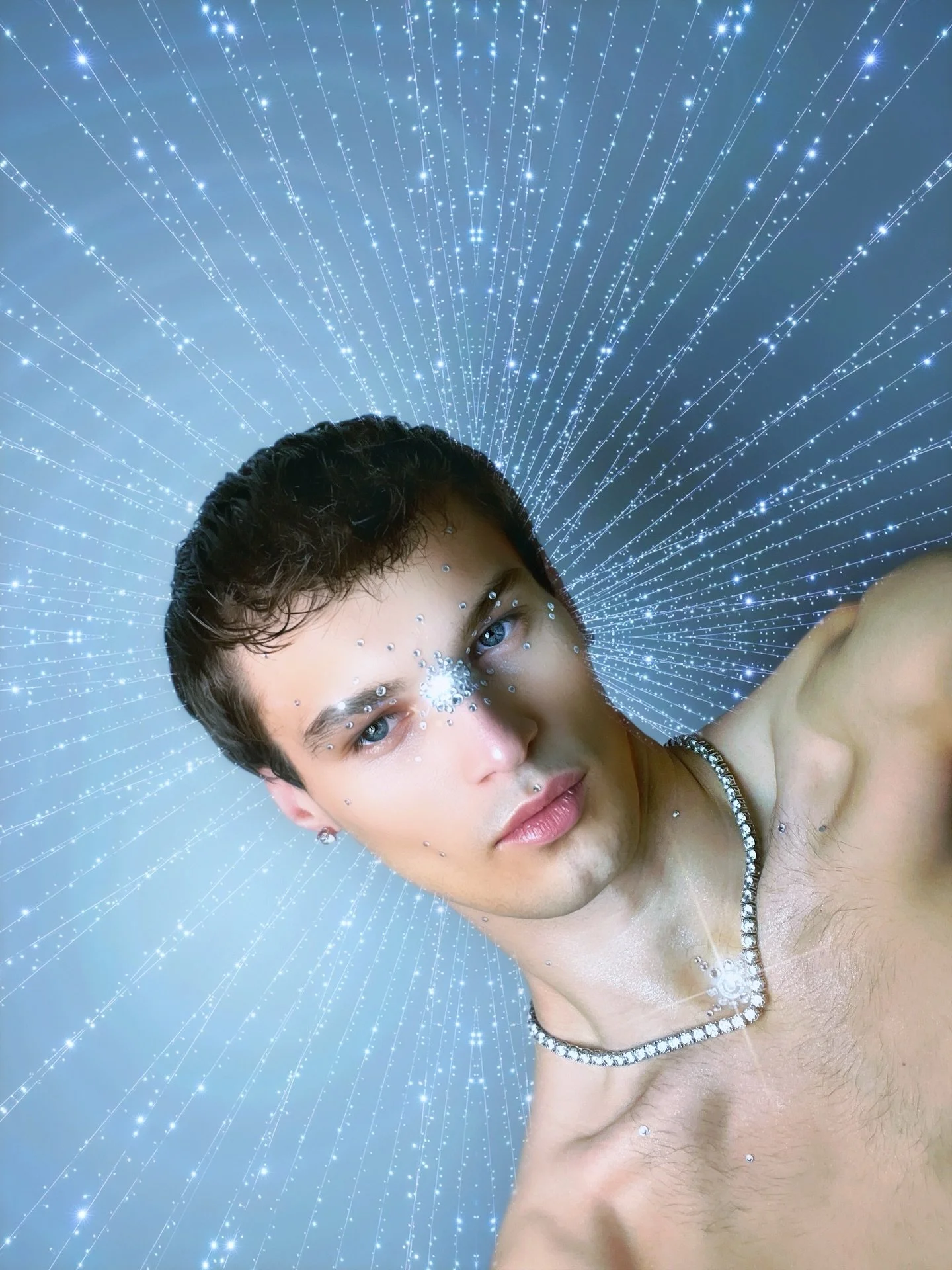 Ice princess would knock the boots off Elsa, no shade.

Rhinestone inspo from the real queens, @sophiasinot @zaralarsson