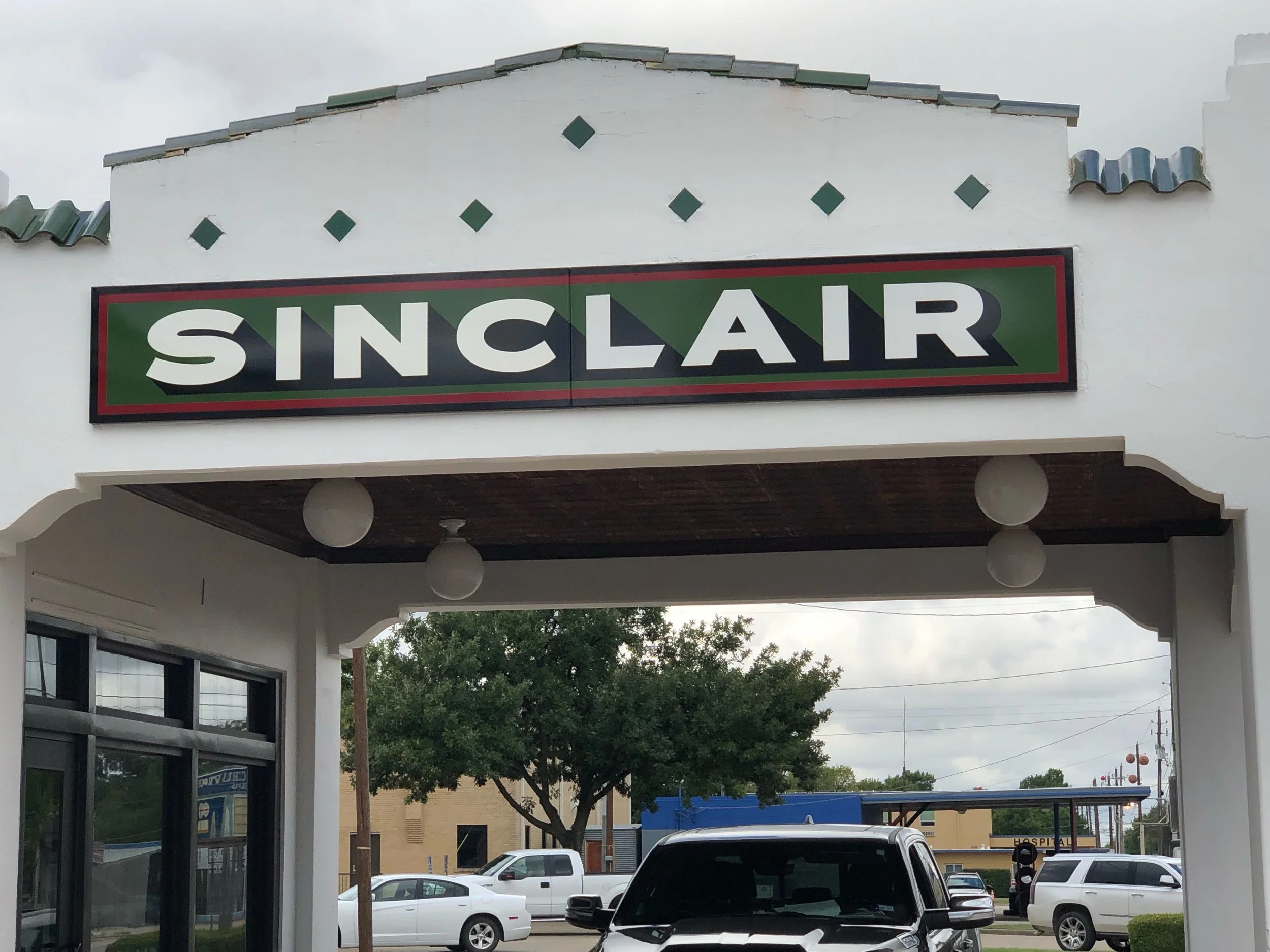 Winsor-Fireform-Porcelain-Enamel-Sinclair-Gas-Station-2.jpeg