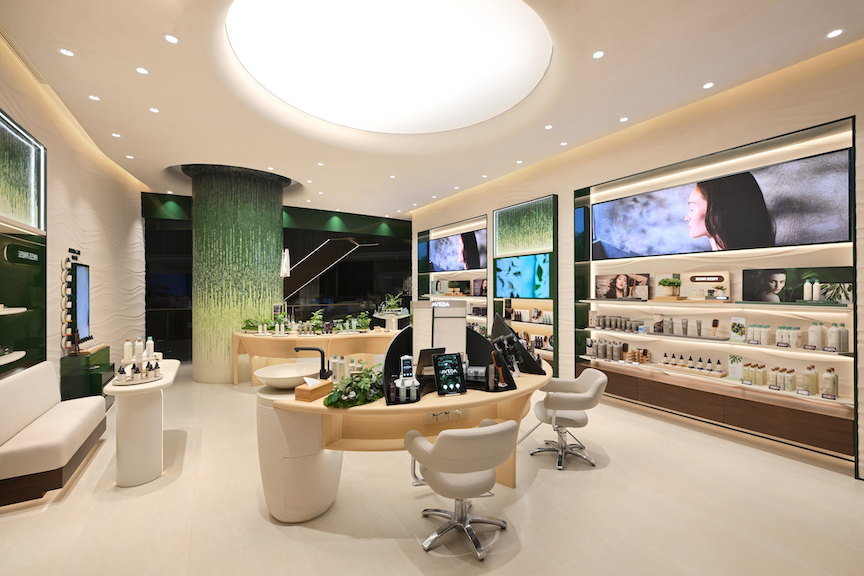 Consultation stations invite consumers for a moment to experience the world of Aveda. Haitang Bay, China.