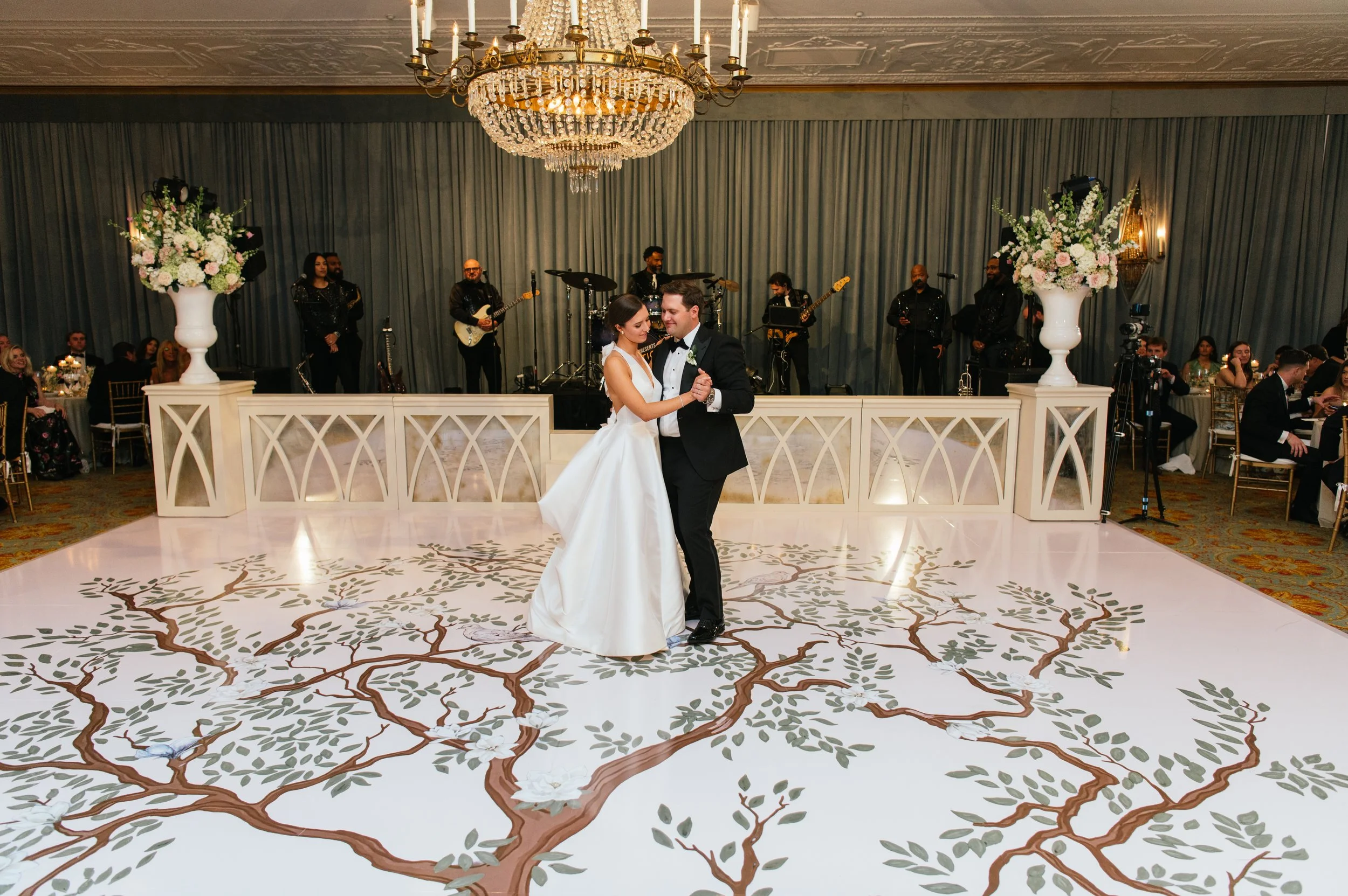 MattandJulieWeddingsAllie+MatthewMarried656.jpg