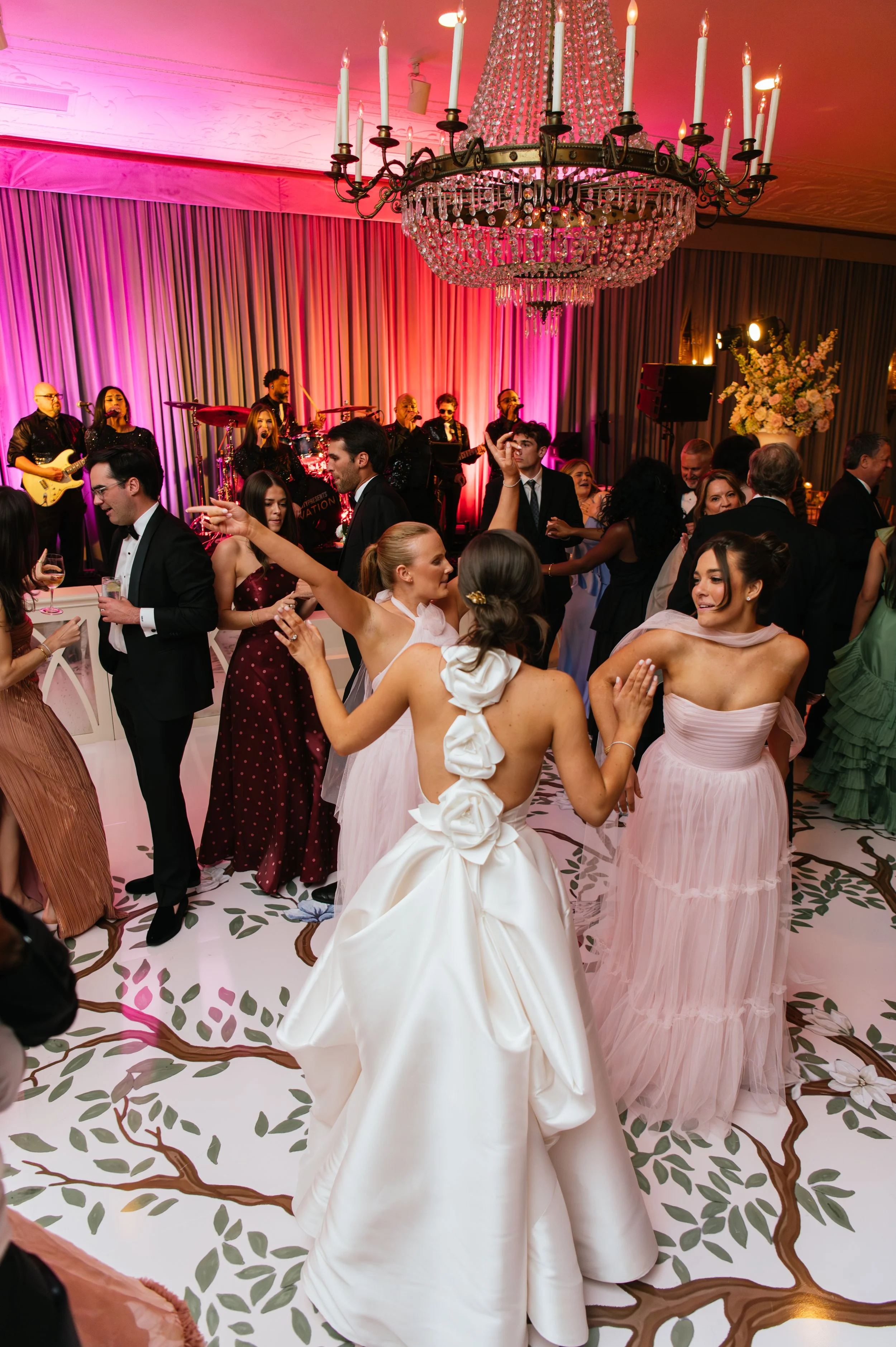MattandJulieWeddingsAllie+MatthewMarried716.jpg