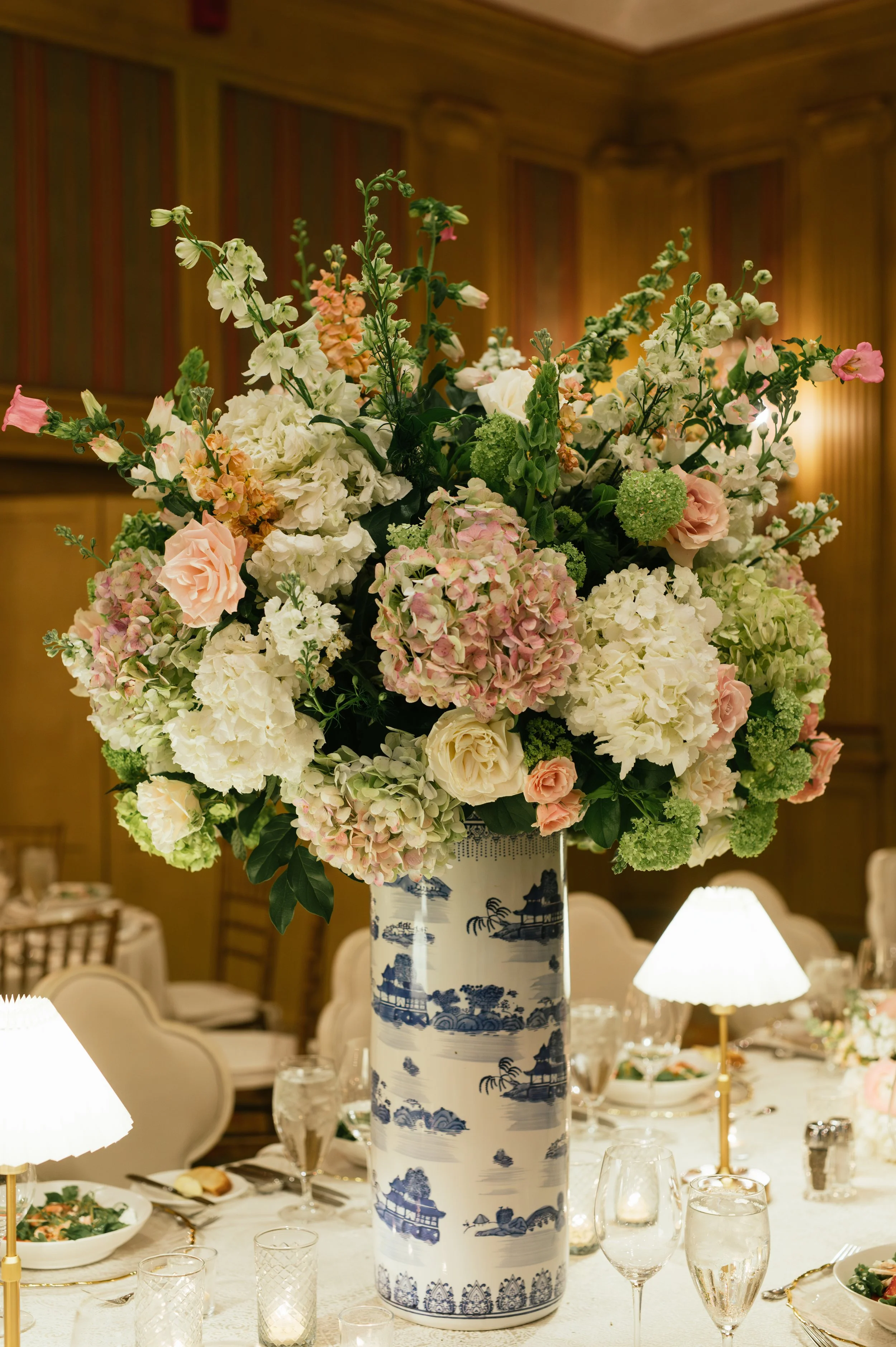 MattandJulieWeddingsAllie+MatthewMarried606.jpg