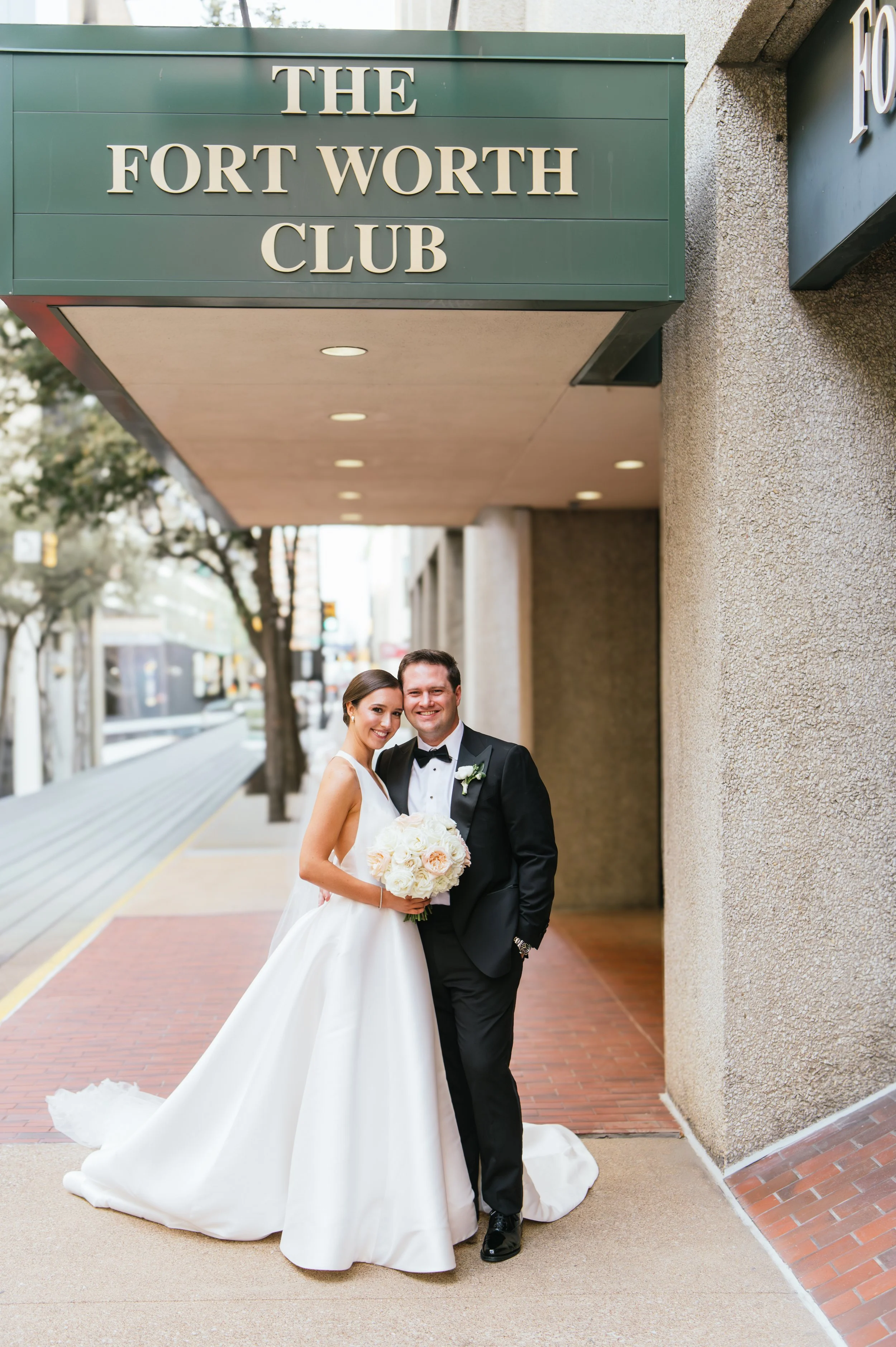 MattandJulieWeddingsAllie+MatthewMarried389.jpg