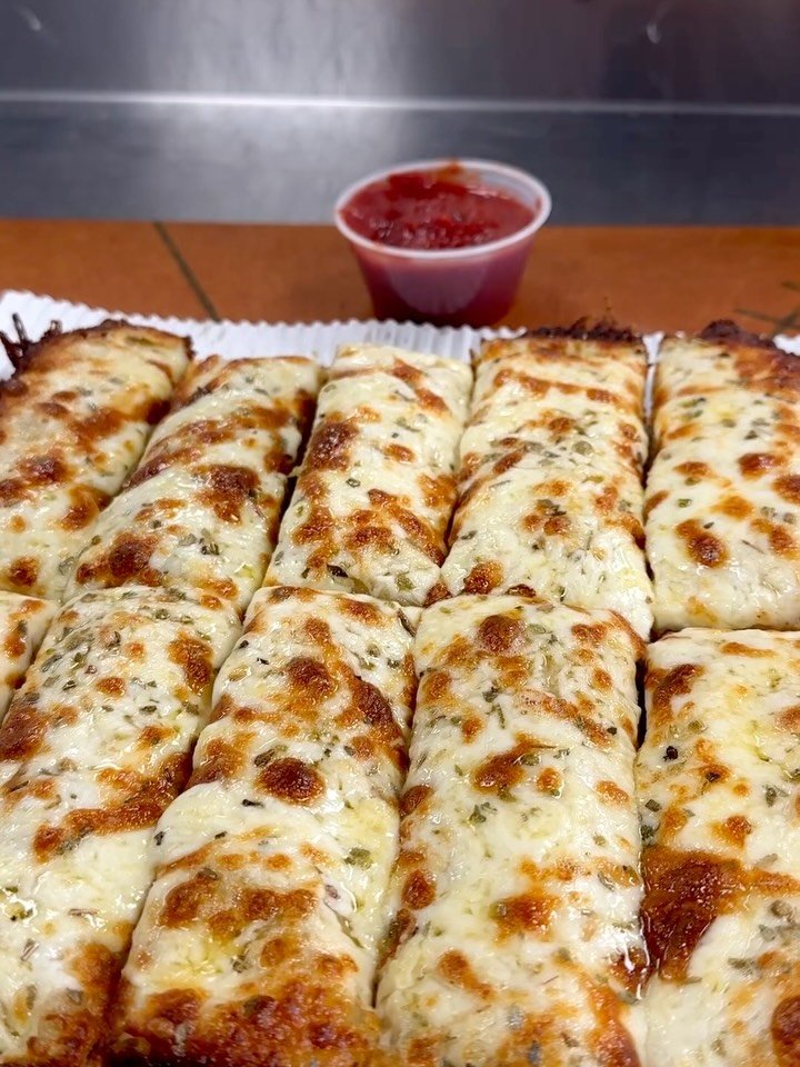 NYE, the Buckeyes, and the Stranger Things finale?!
That&rsquo;s a lot for one night.

Let&rsquo;s celebrate, add a FREE garlic bread with any order over $35.

So what&rsquo;s on your screen tonight, Buckeyes or Stranger Things?

Ok love you bbbbbyyy