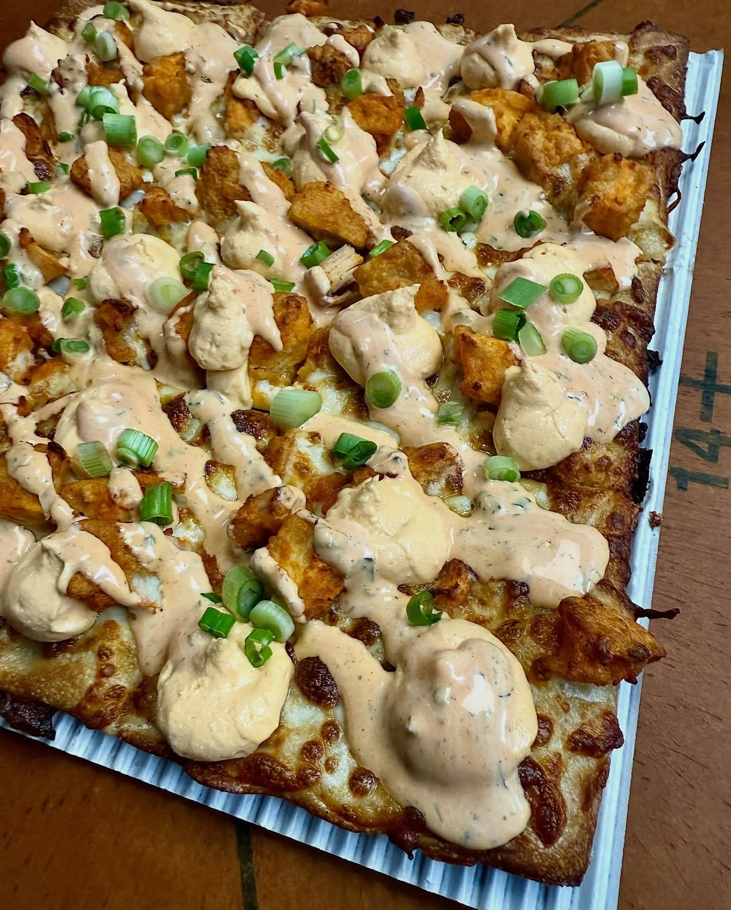 🔥The last few days of the Tommy Want Wingy are upon us🔥

If you're looking to get in on this buffalo chicken pizza, get here before Sunday!

Ok love you bbbbbyyyyyyeeeeeeee

#pizzagram #pizzatime #pizzashop #gahannaohio #columbusohio