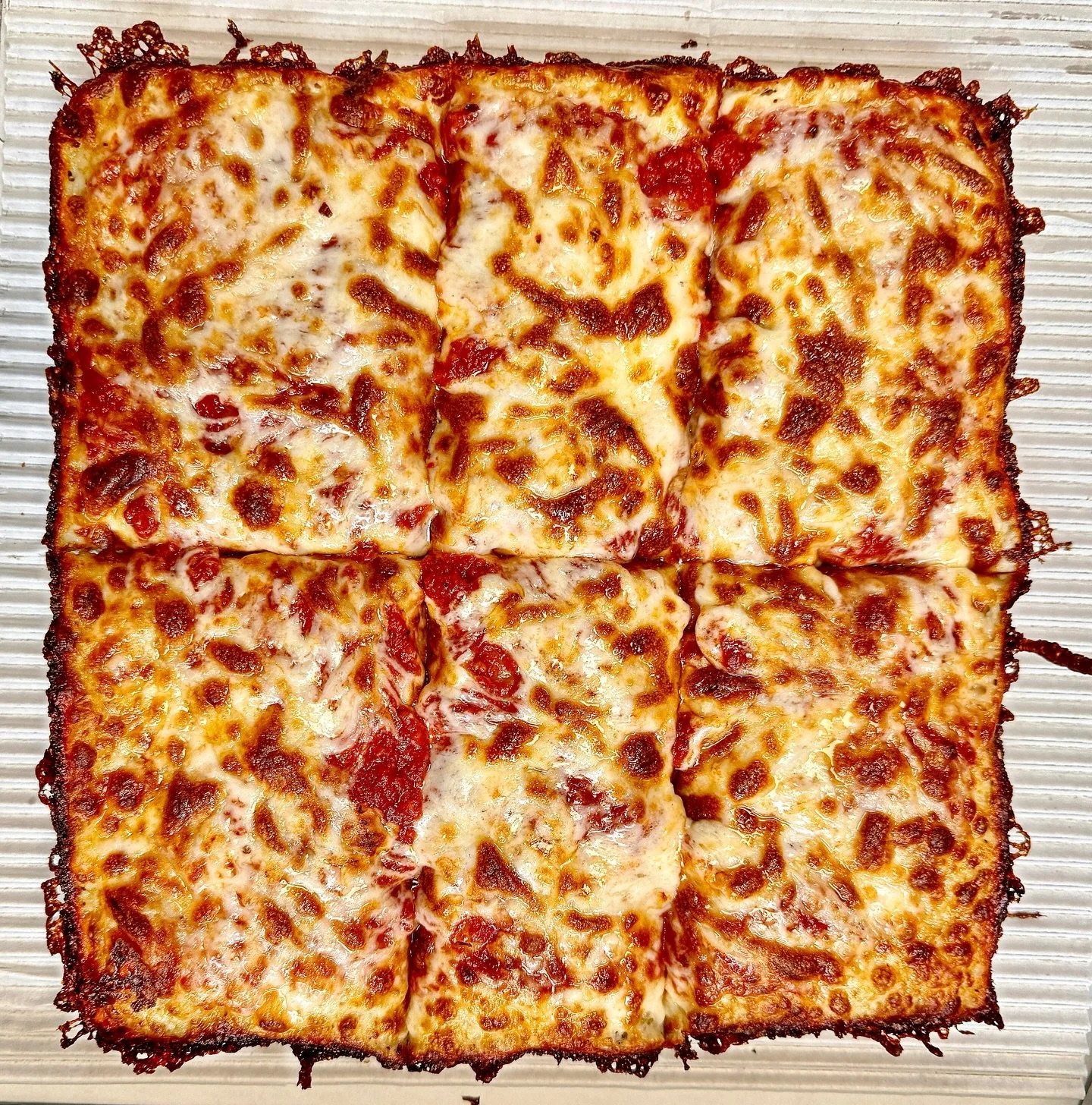 We're so back‼️

We'll be rocking the $10 medium 6 cut cheese pizzas all day too🕺💃

✅Also, don't forget about our special: Save By The Sauce
Cheese, BBQ sauce, Burger, Bacon, Onion Petals, Ranch

It's neat to be open.

Ok love you bbbbyyyyeeeeeee

