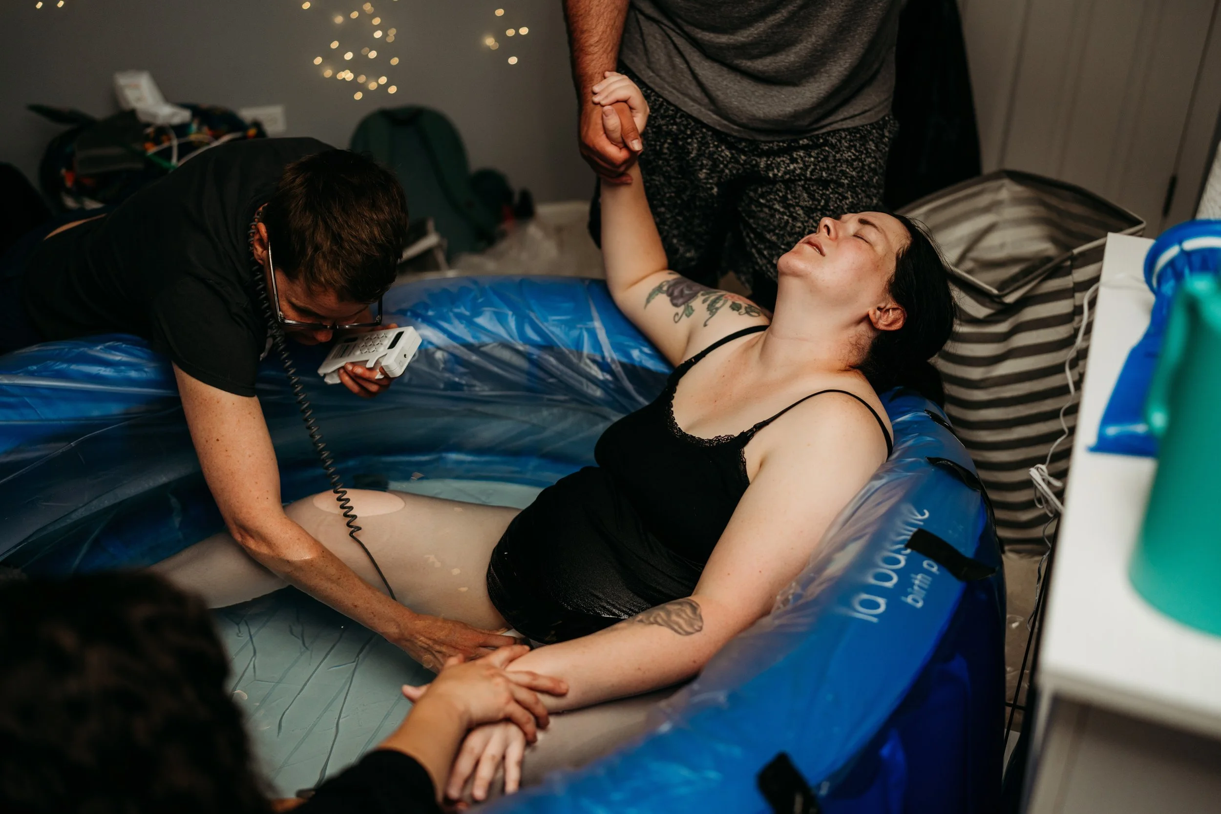 midwife vs. doula — what kind of birth support do you need for your chicago-area birth?